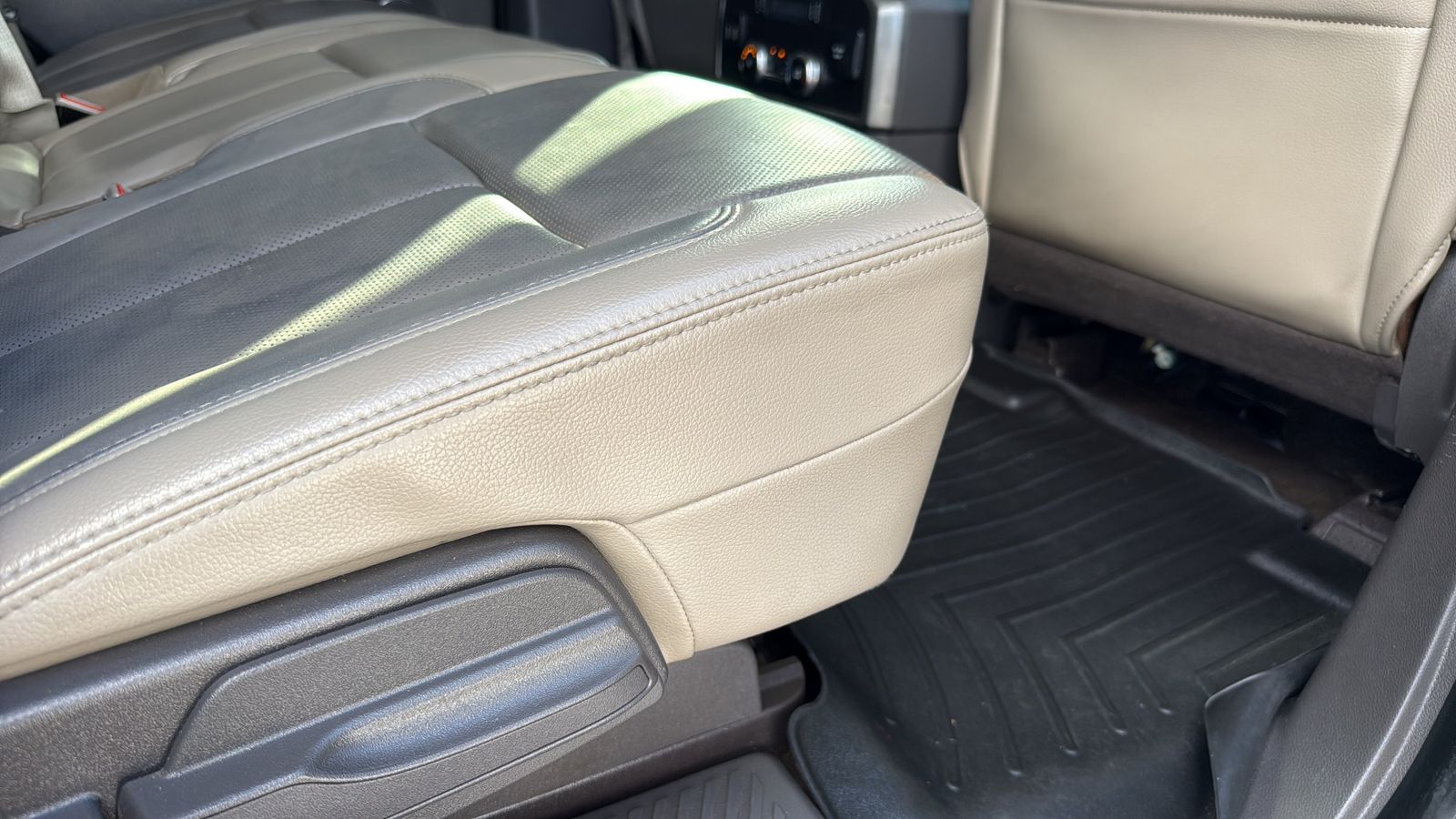 Used Car 2018 Ford Expedition  Xlt For Sale Under $25,000 In Austin, Texas