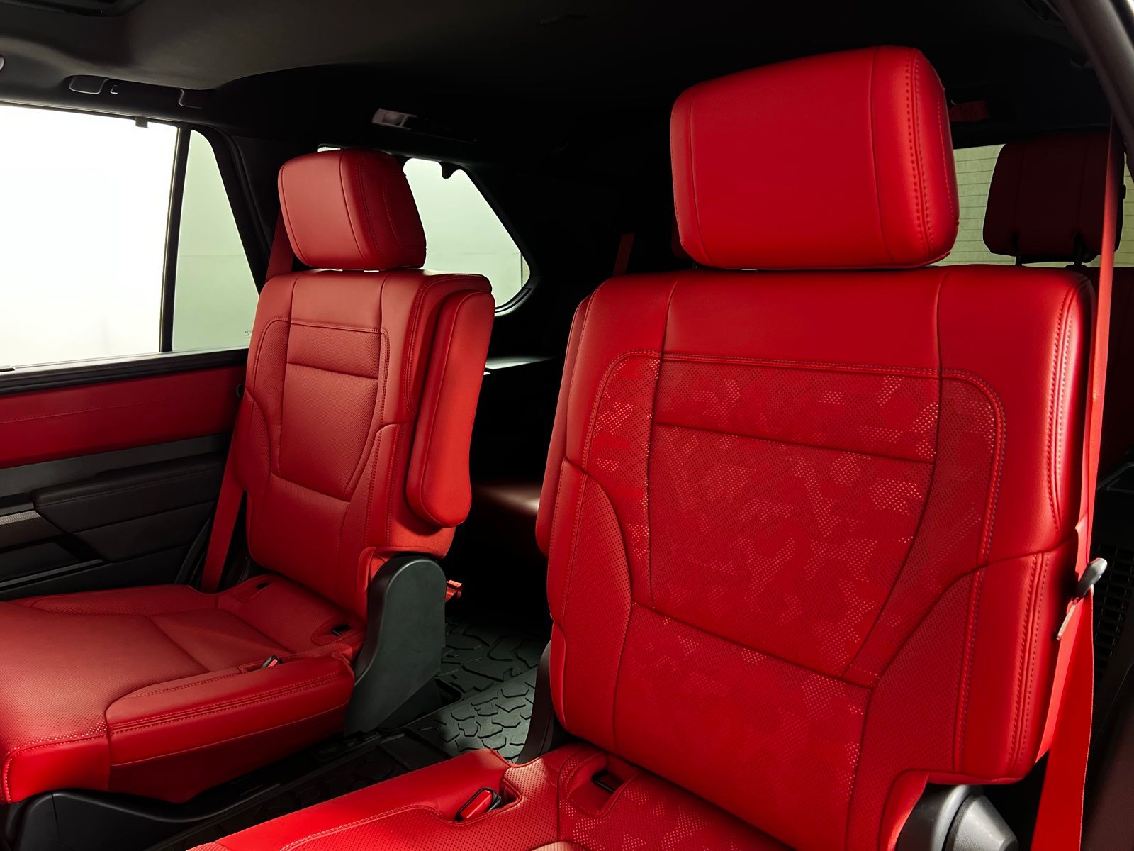 Thumbnail: 2025 Toyota Sequoia - 27