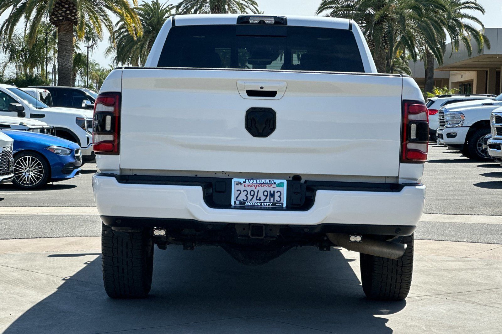 View vehicle photo 5