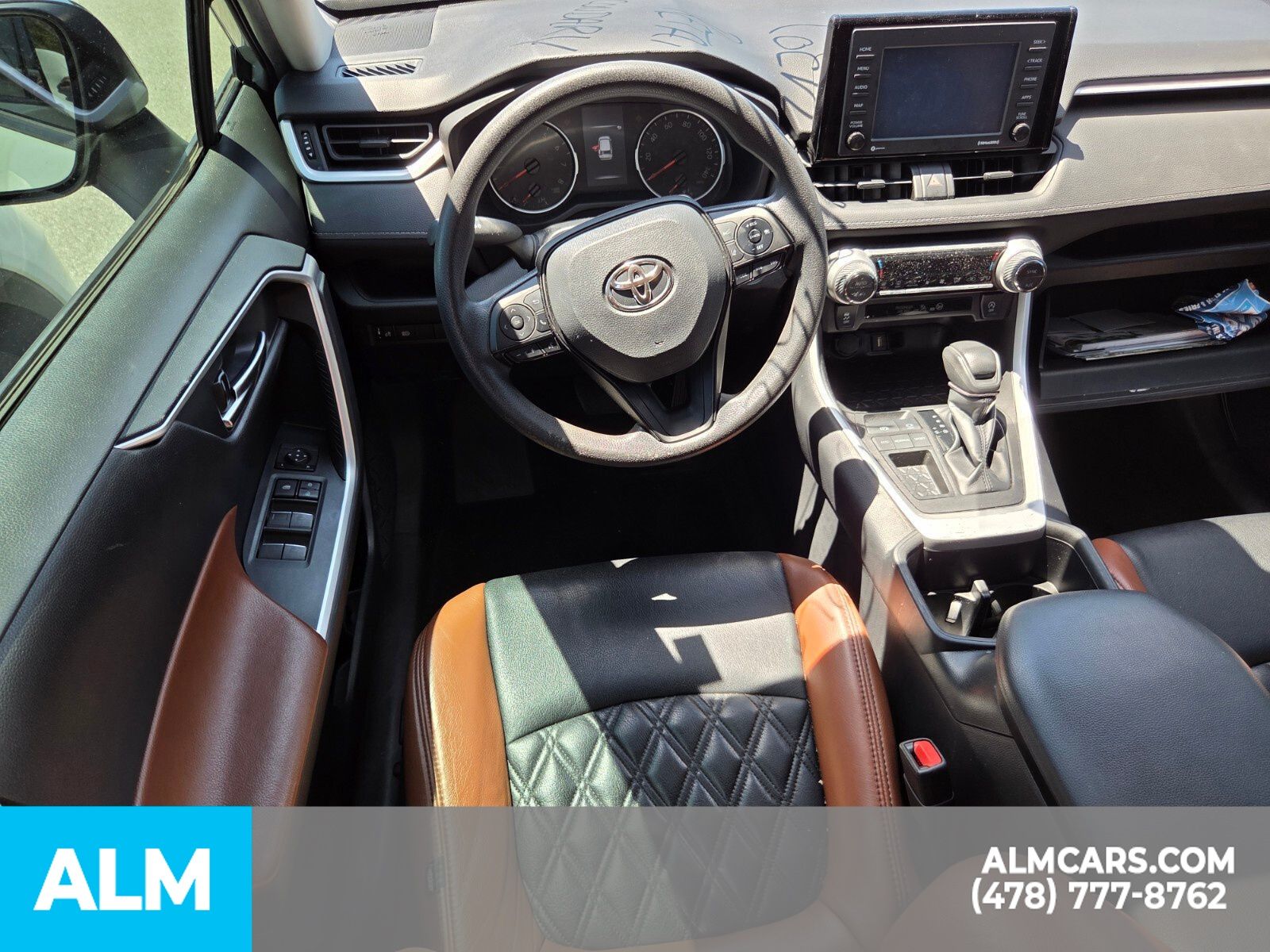 Used 2022  Toyota XLE image 23