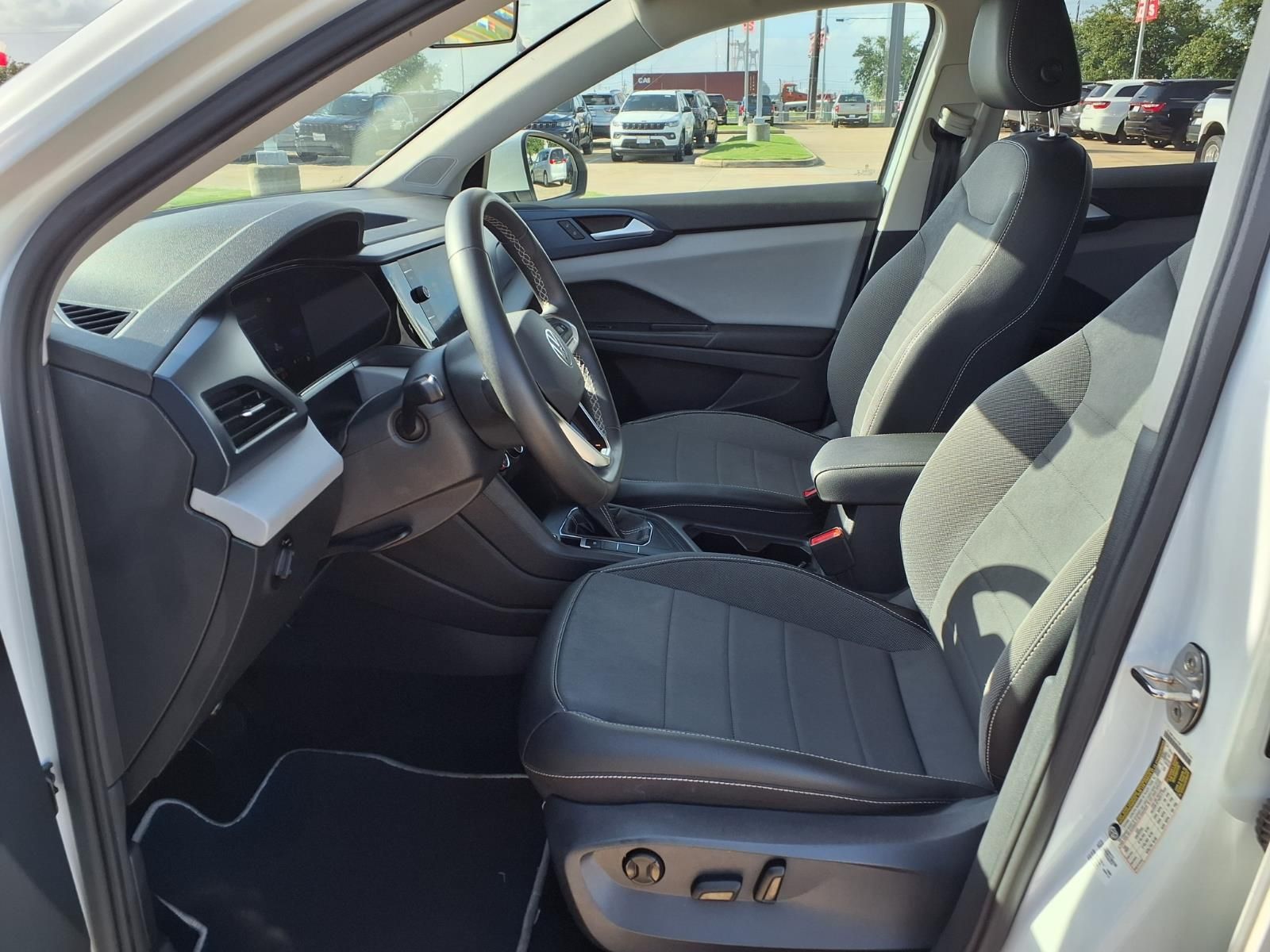 2022 Volkswagen Taos 1.5T SE  at DeMontrond Auto Country