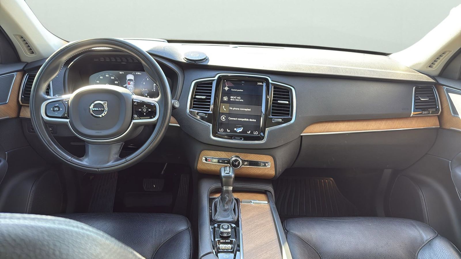 Used Car 2021 Volvo Xc90  T6 Momentum For Sale Under $30,000 In Austin, Texas