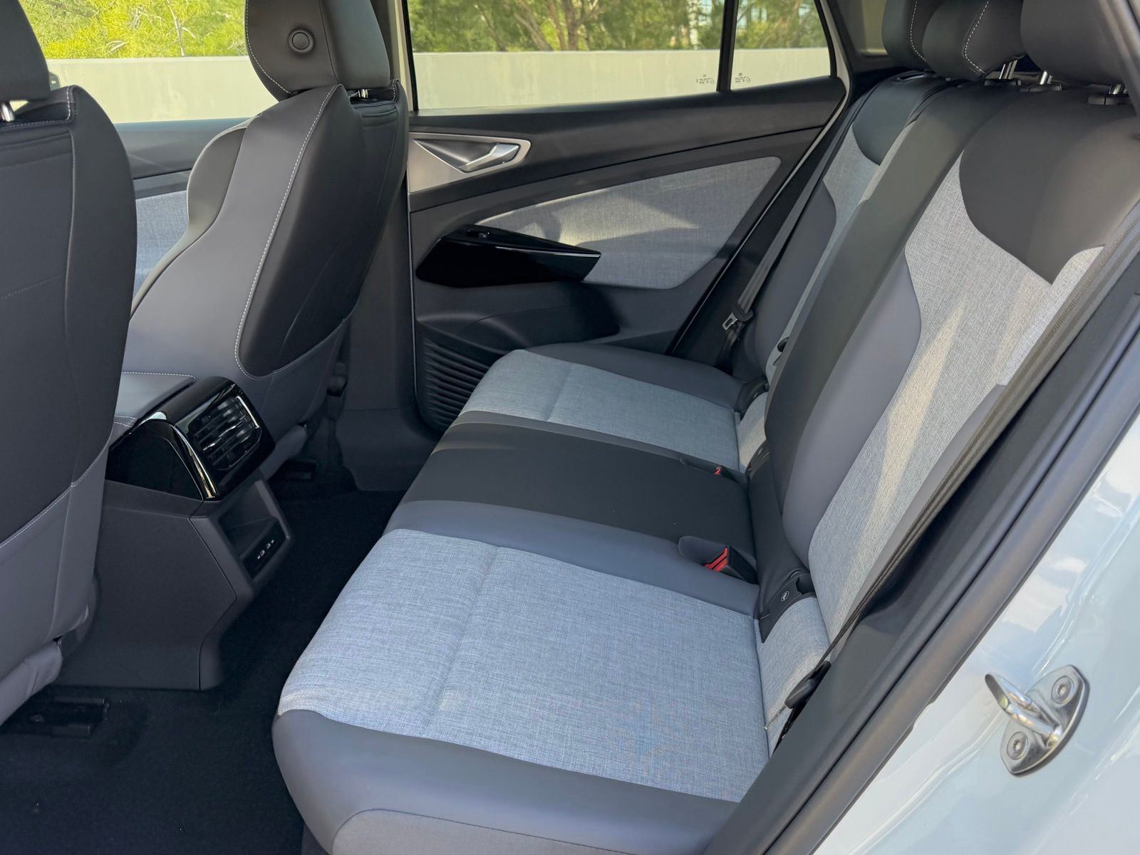 2026 Volkswagen ID.4 PRO - Photo 25