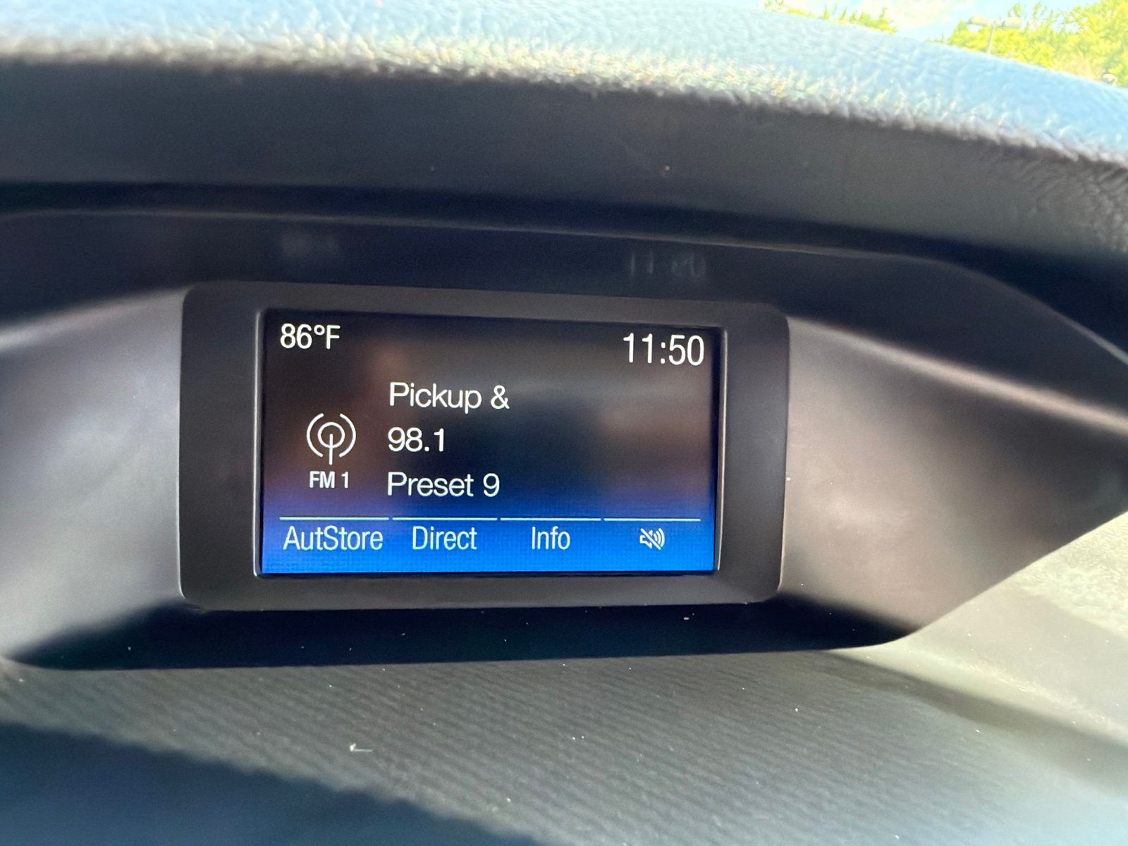 Used 2018 Ingot Silver Ford SE image 5