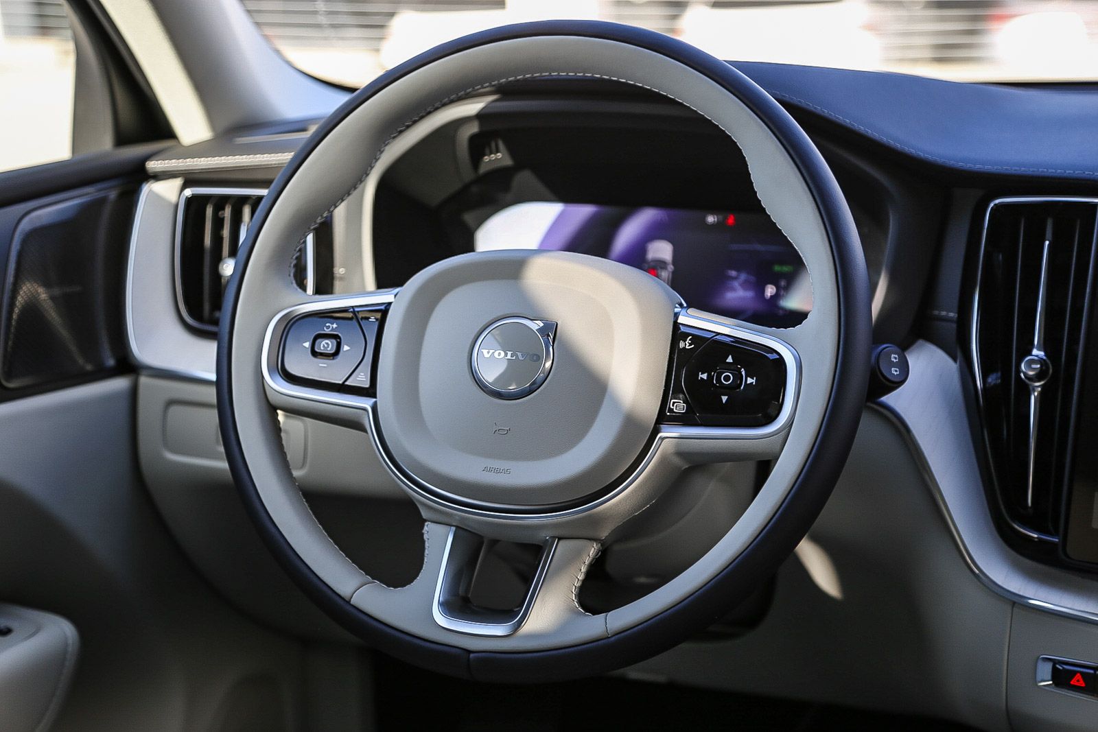 2026 Volvo XC60 Ultra - Photo 15