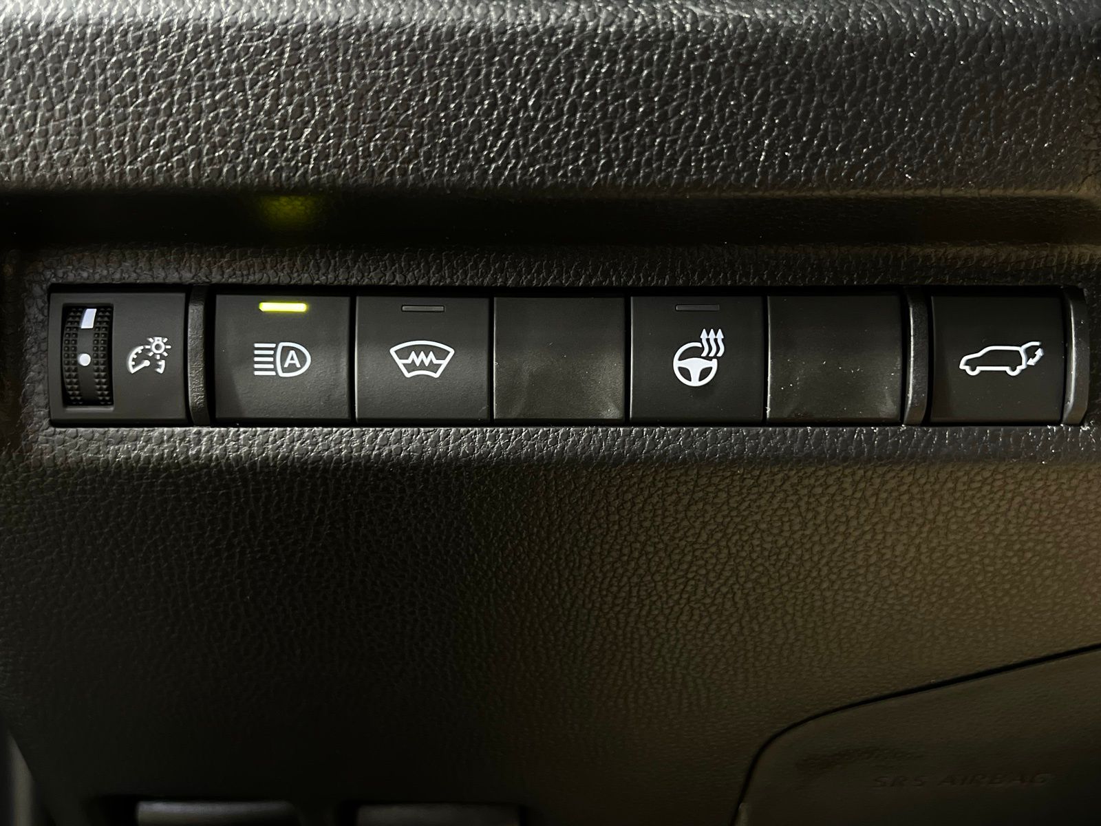 Thumbnail: 2025 Toyota RAV4 - 23