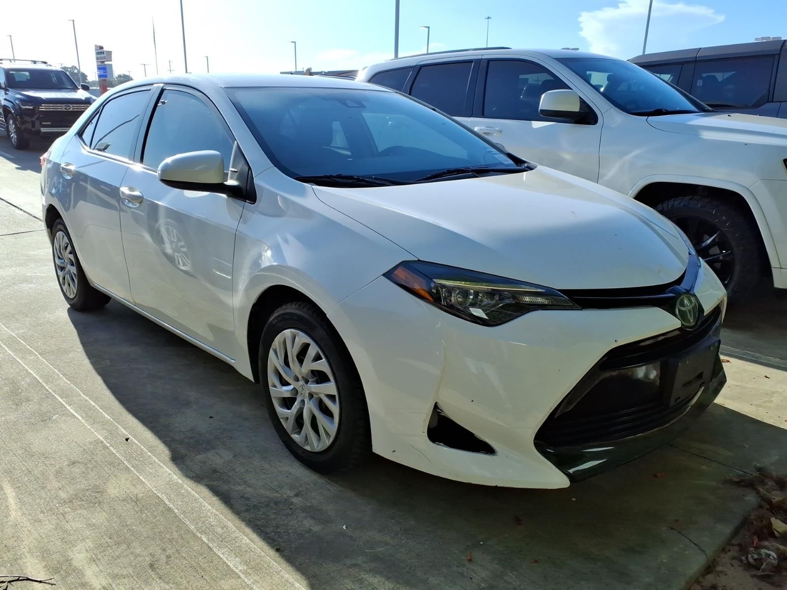 2018 Toyota Corolla LE White at Emmons Autoplex