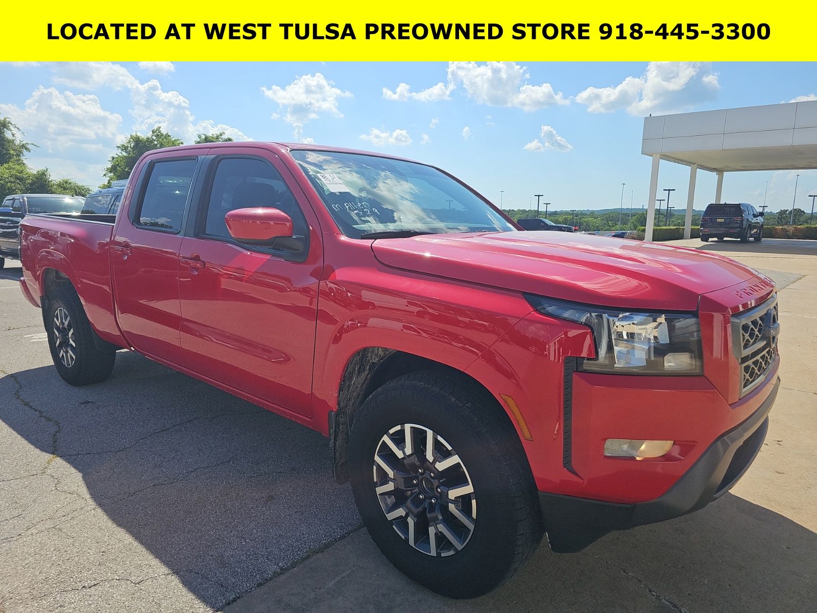 2022 Nissan Frontier SV Crew Cab 4X4 LWB's photo