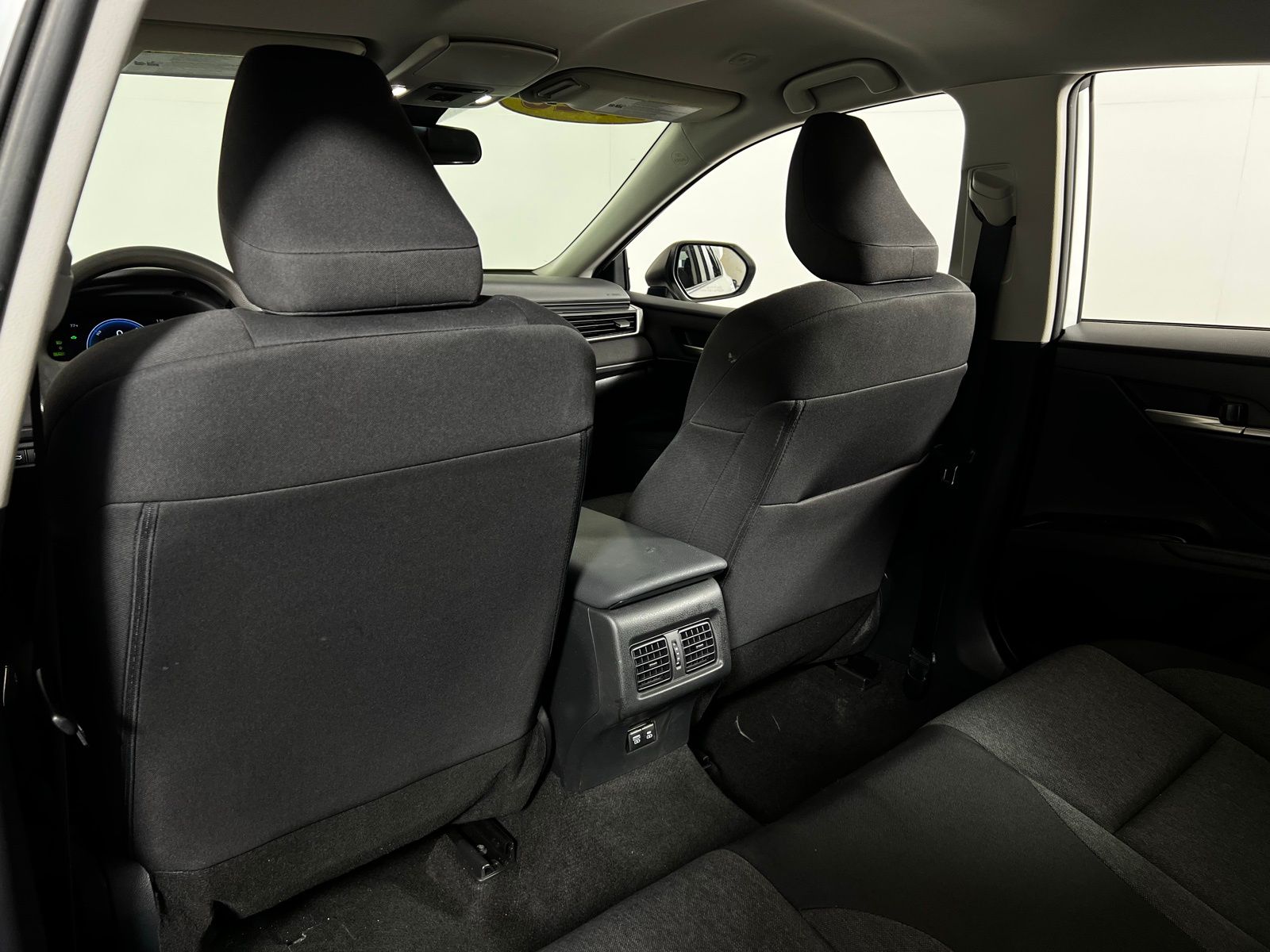 Thumbnail: 2025 Toyota Camry - 19