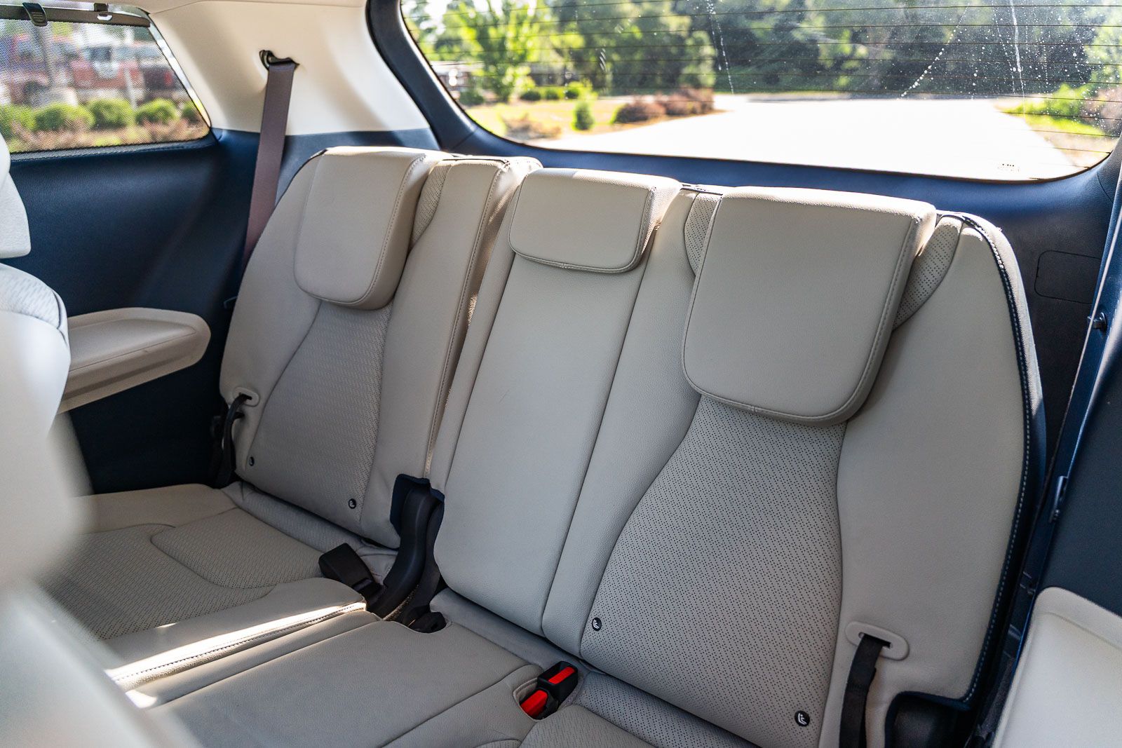 Used 2025 Kia Carnival Van