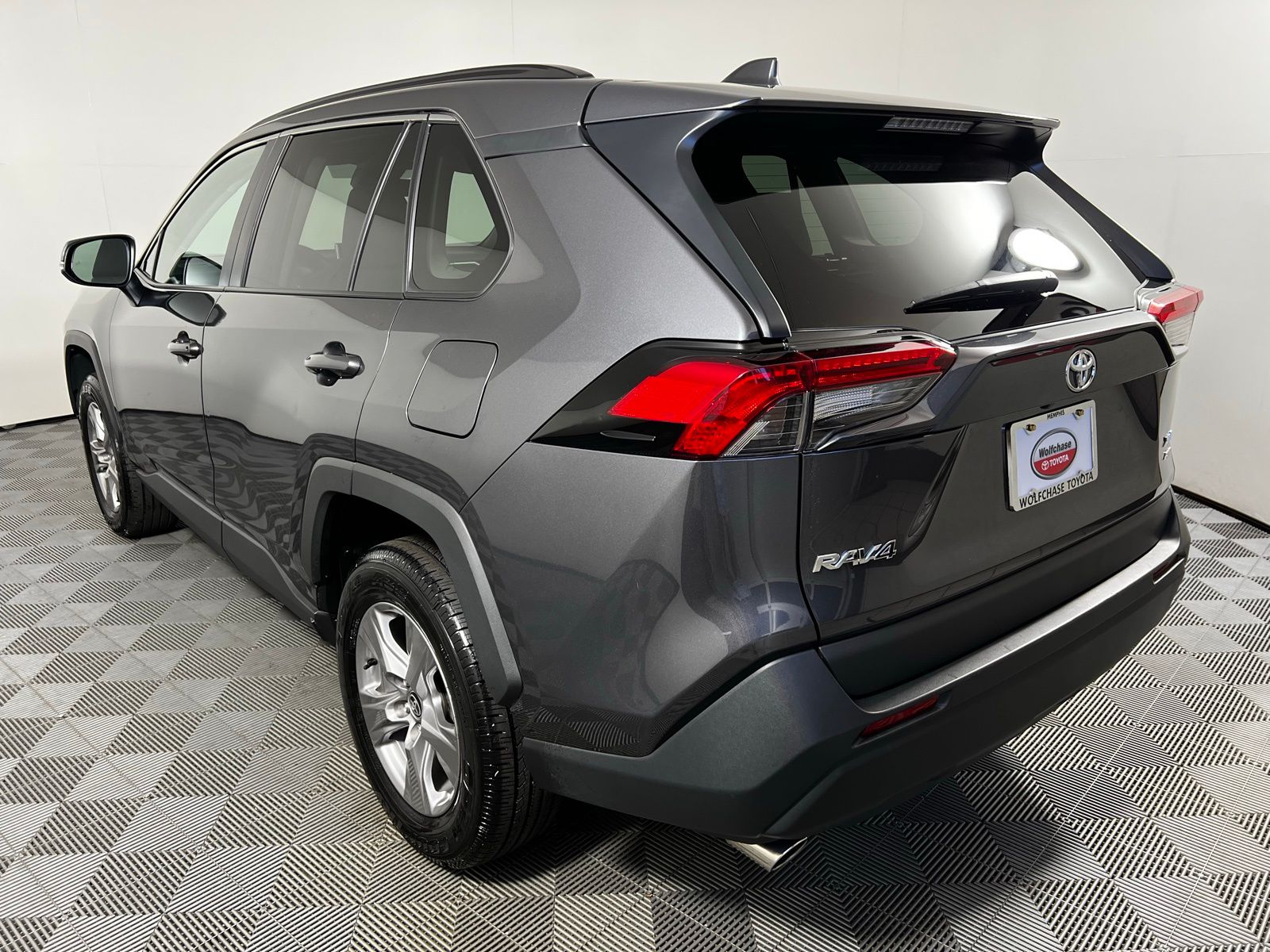 2024 Toyota RAV4 XLE 7