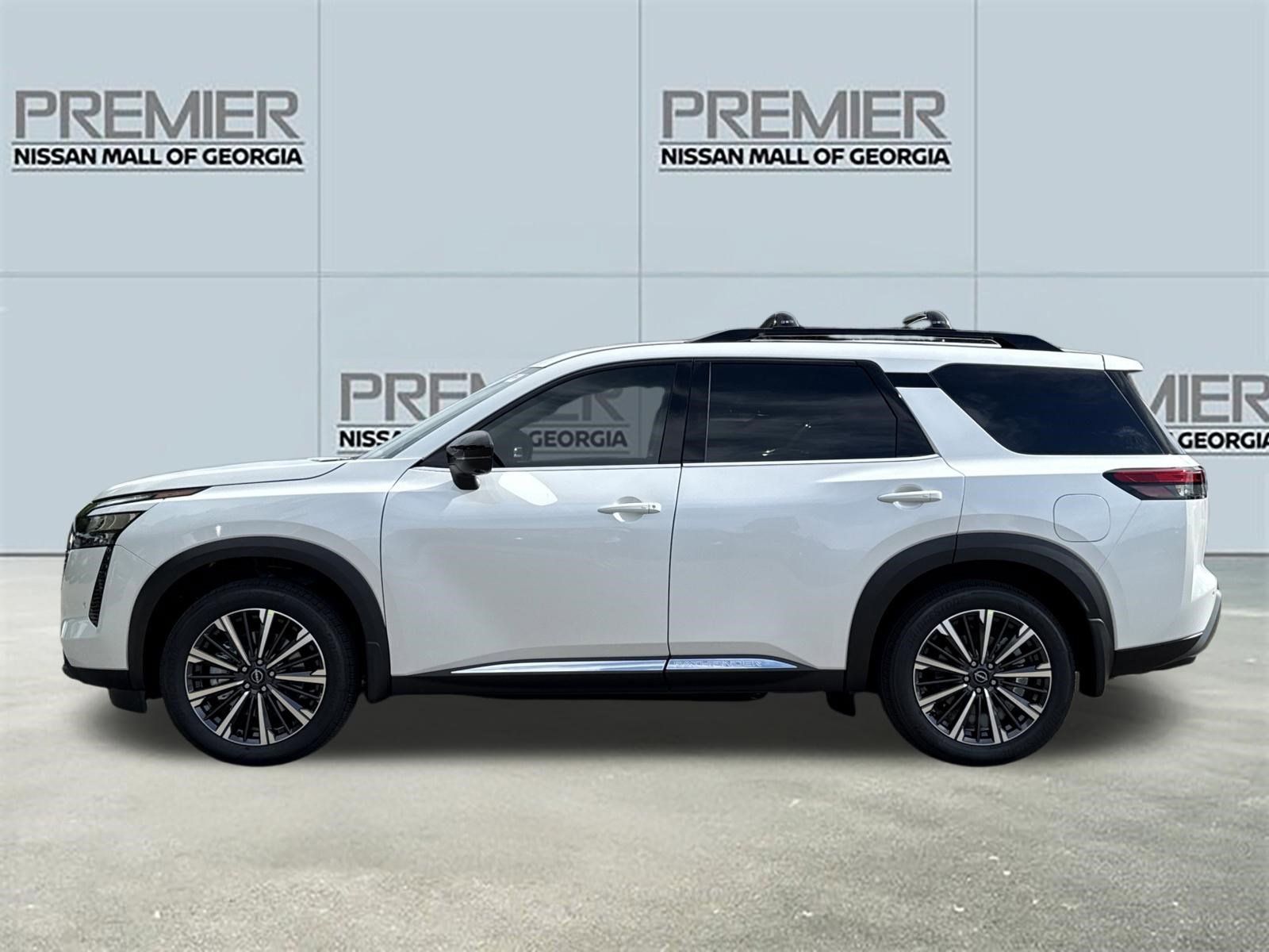 New 2026 White Nissan Platinum image 22