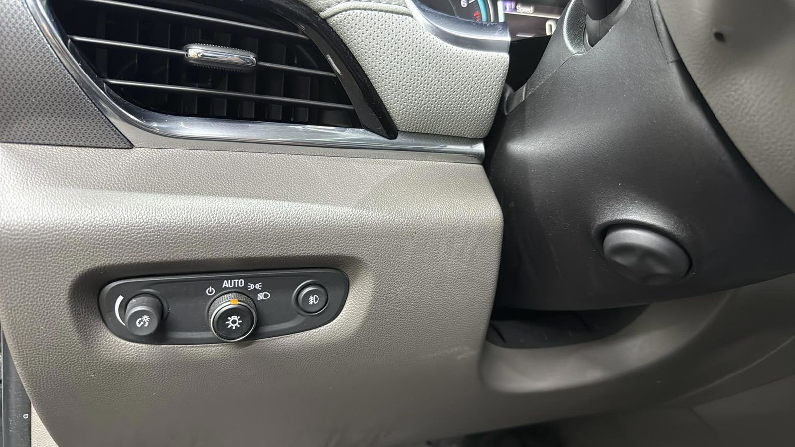 Used Car 2018 Chevrolet Traverse  Premier For Sale Under $25,000 In Austin, Texas