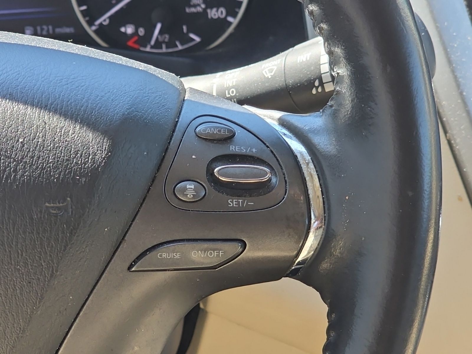 Used 2022 Brown Nissan Platinum image 29