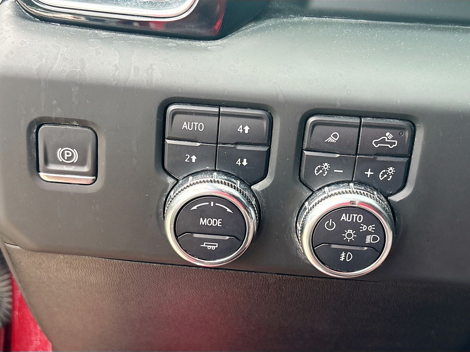 Used 2024 Red GMC Denali image 10