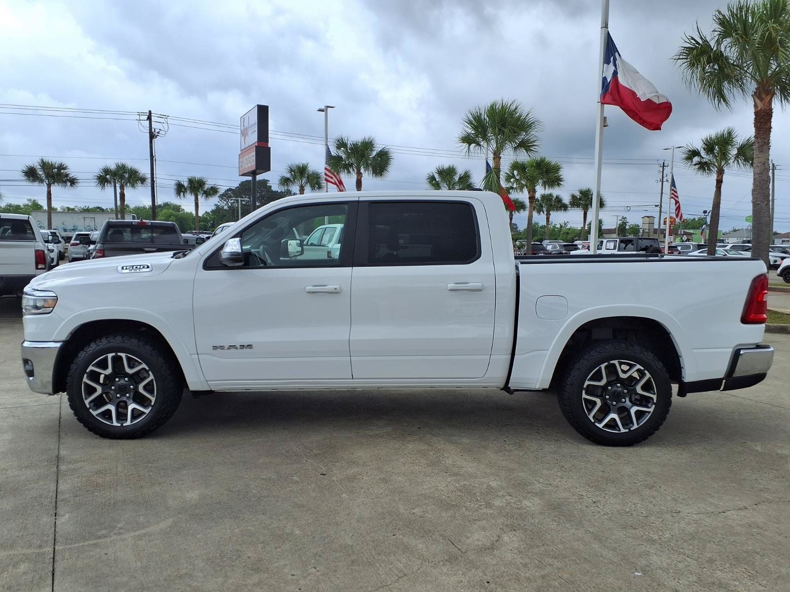 2025 Ram 1500 Laramie - 8