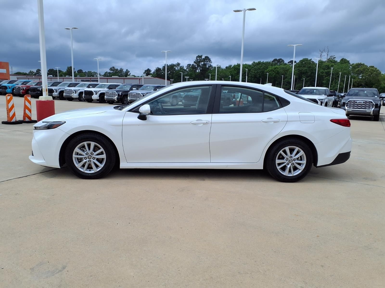 2025 Toyota Camry LE - 6
