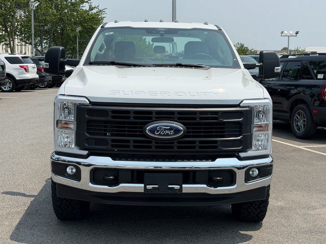 New 2026 Oxford White Ford XL image 2