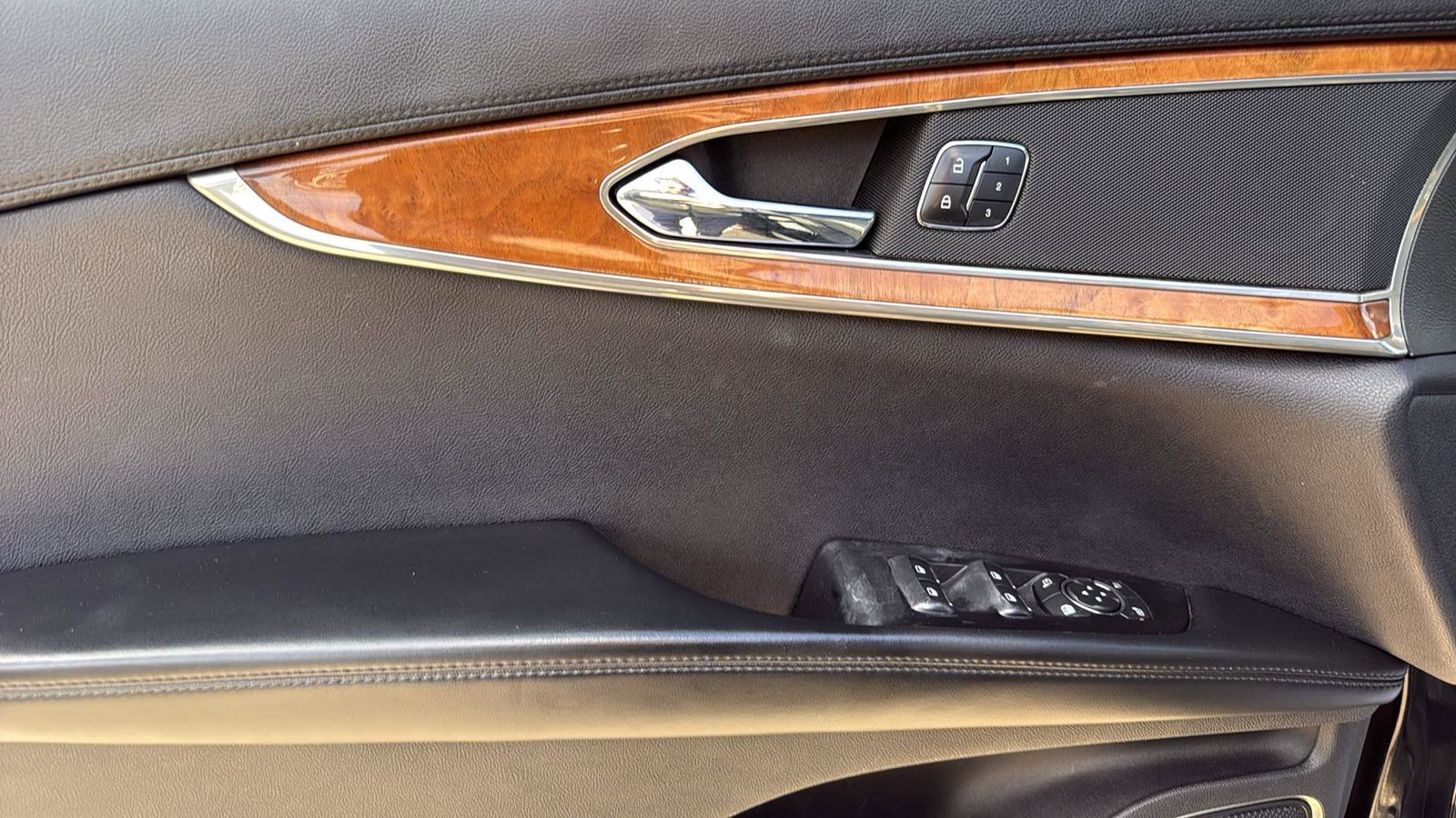 Used Car 2016 Lincoln Mkx  Select For Sale Under $10,000 In Austin, Texas