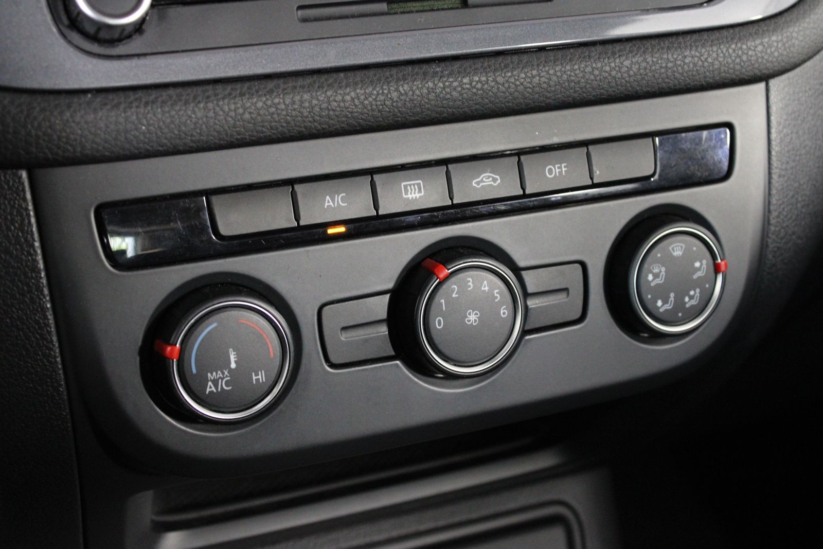 Used 2015 Gray Volkswagen S image 42