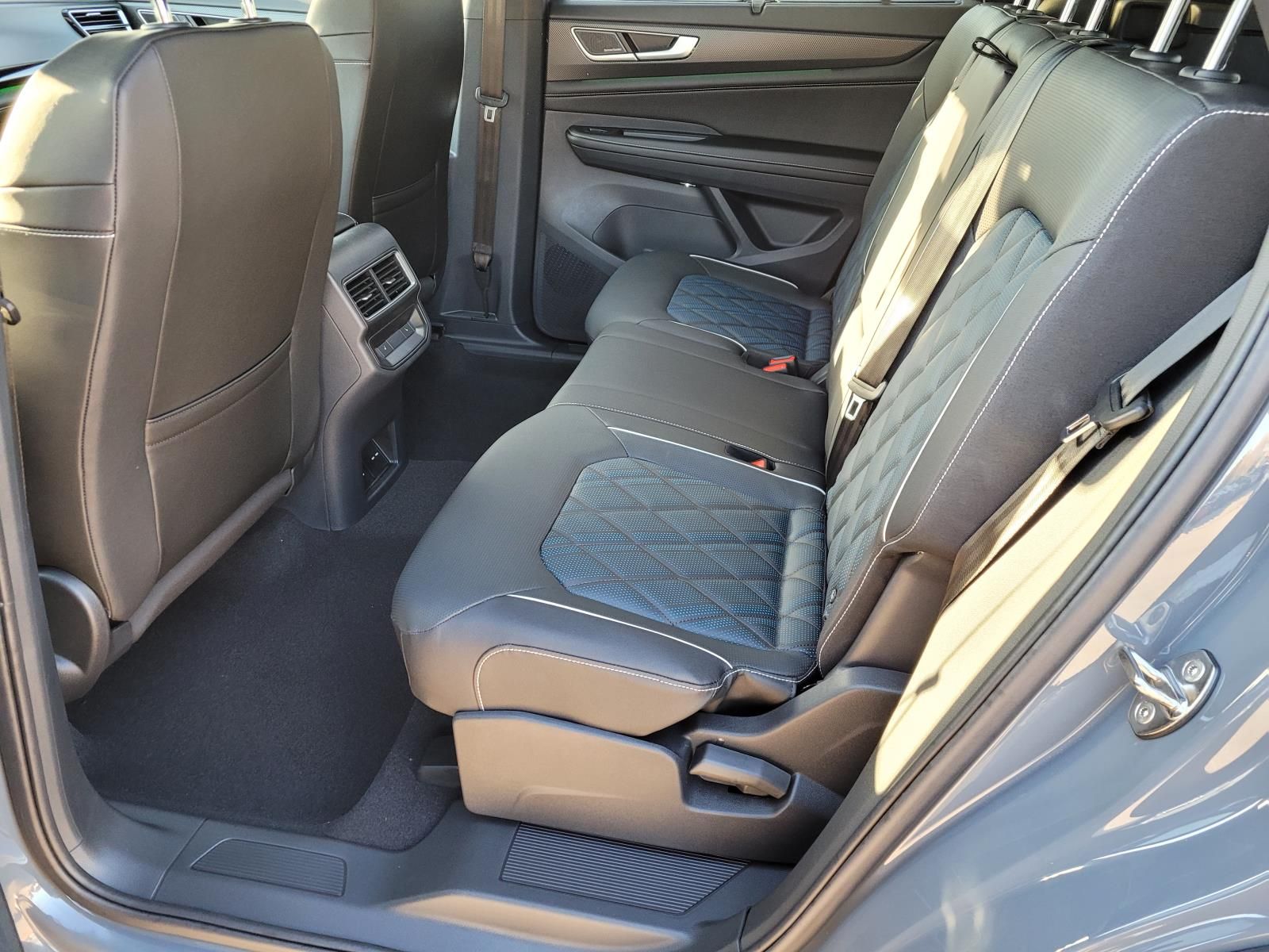 new 2026 Volkswagen Atlas Cross Sport car, priced at $49,474