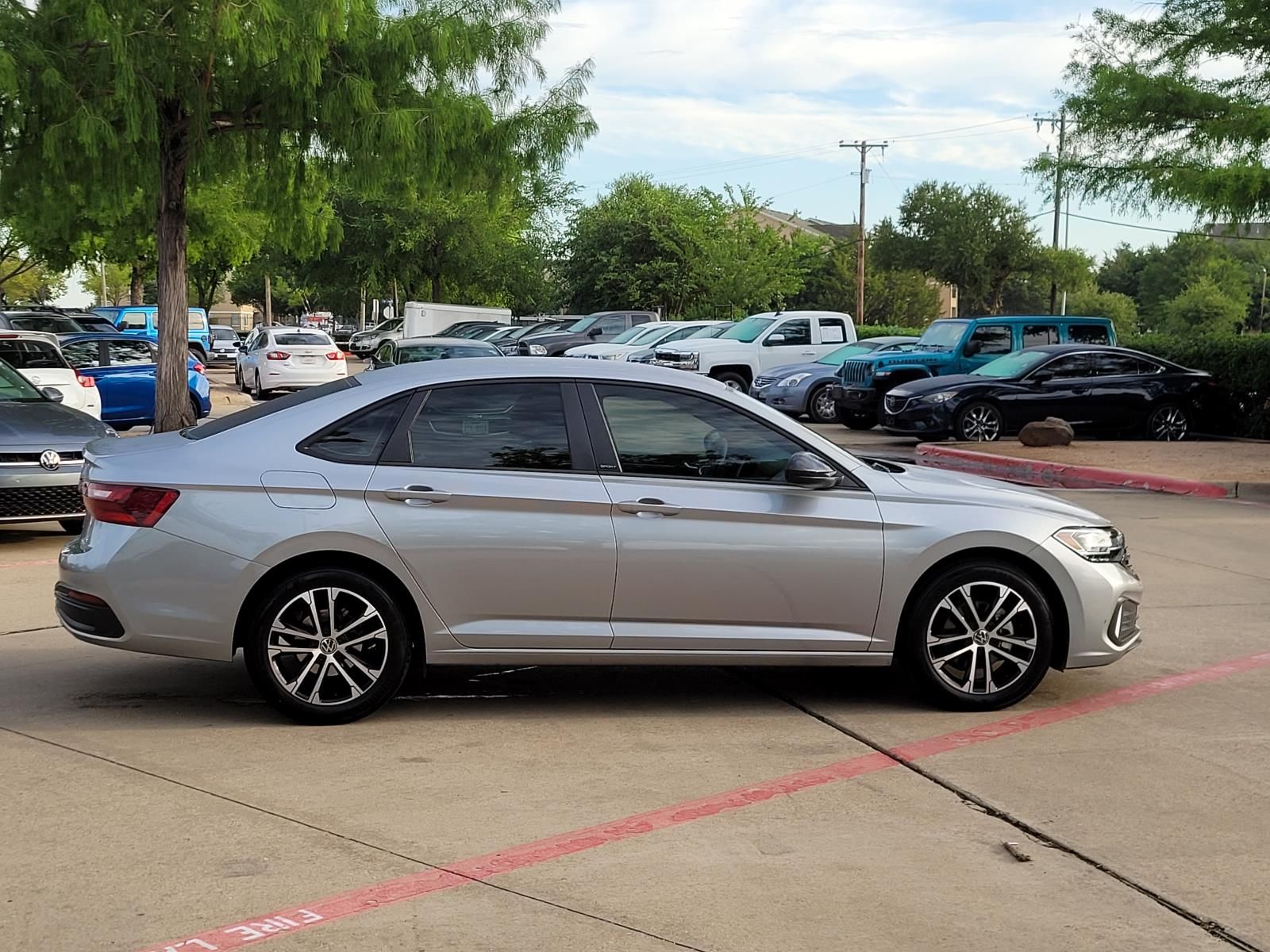 used 2024 Volkswagen Jetta car, priced at $20,690
