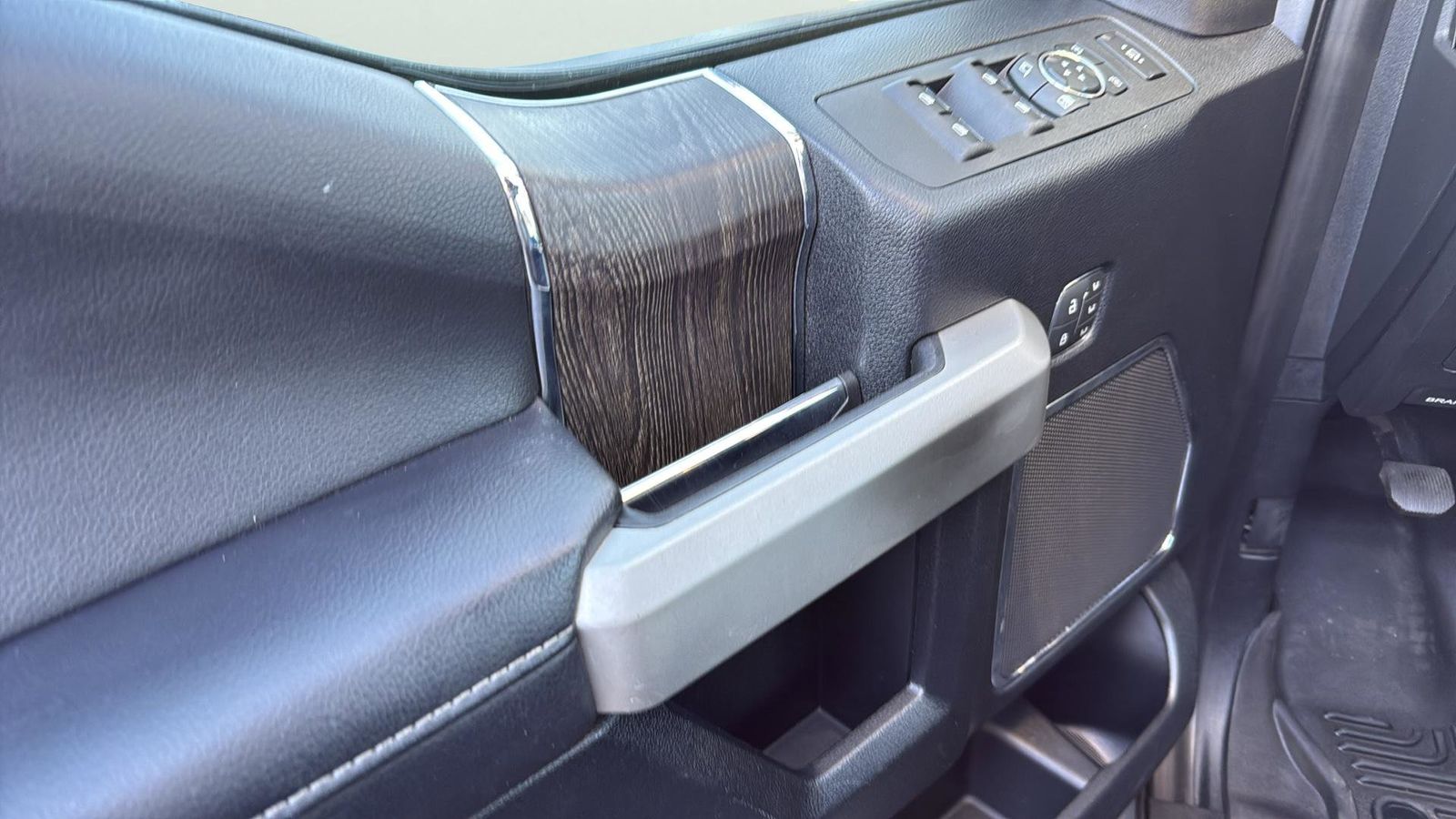 Used Car 2020 Ford F-250sd  Lariat For Sale Under $60,000 In Austin, Texas