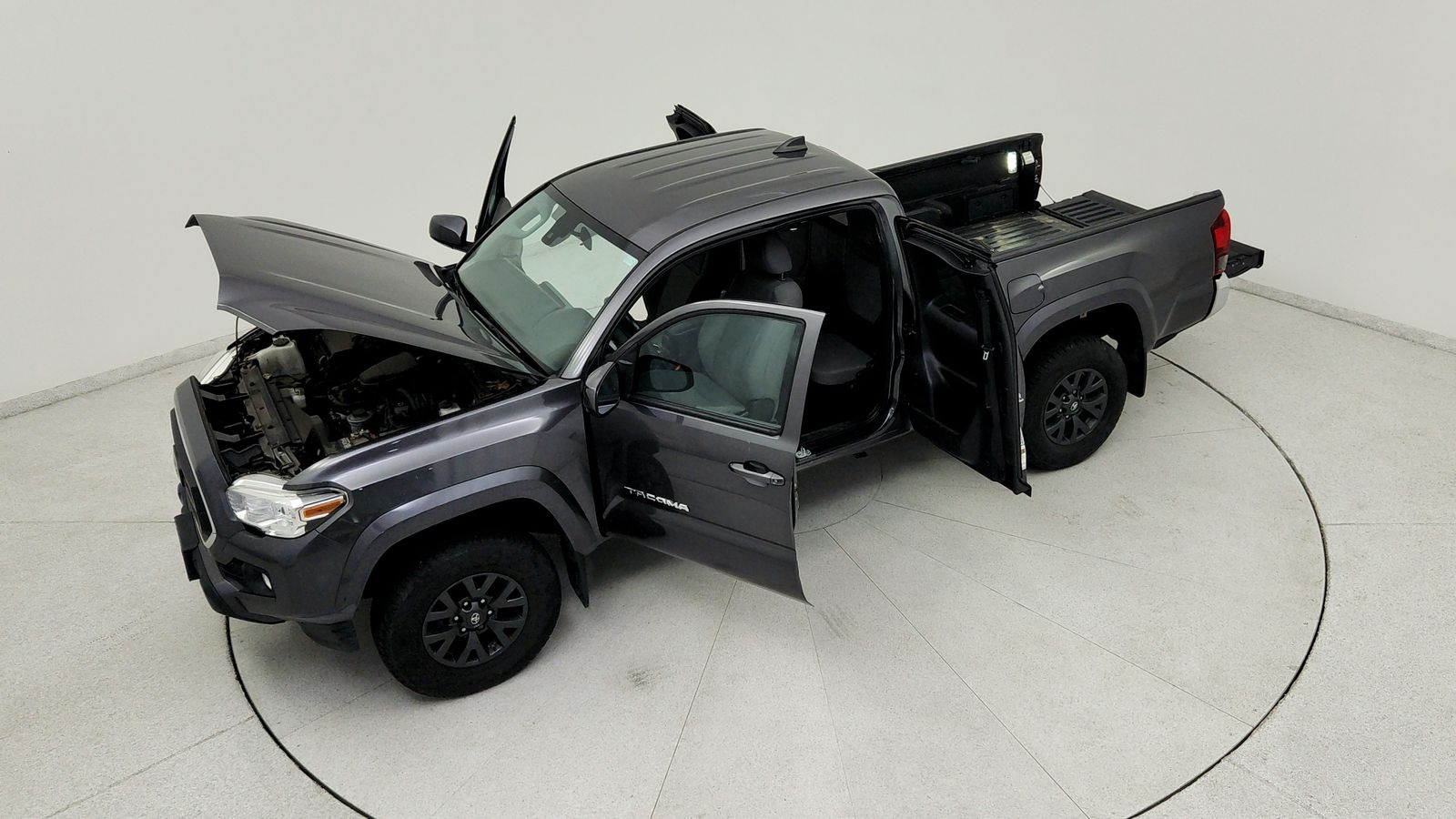 Used 2020 Gray Toyota SR5 image 22