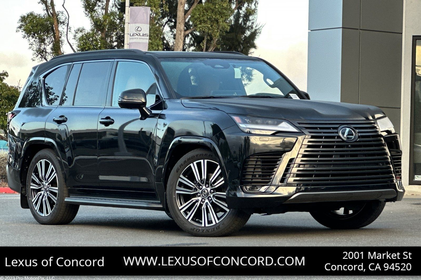 2025 Lexus LX Hybrid Luxury AWD