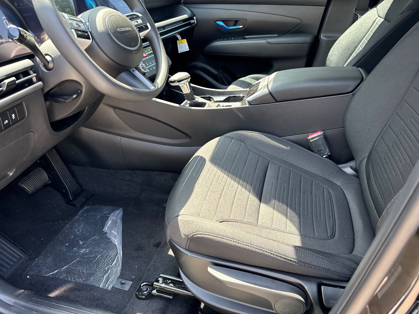 2026 Hyundai Santa Cruz SE photo 9