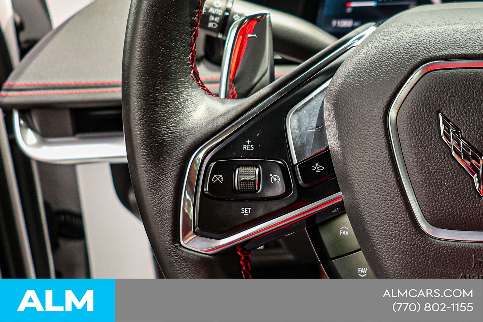 Used 2024 White Chevrolet Stingray image 25