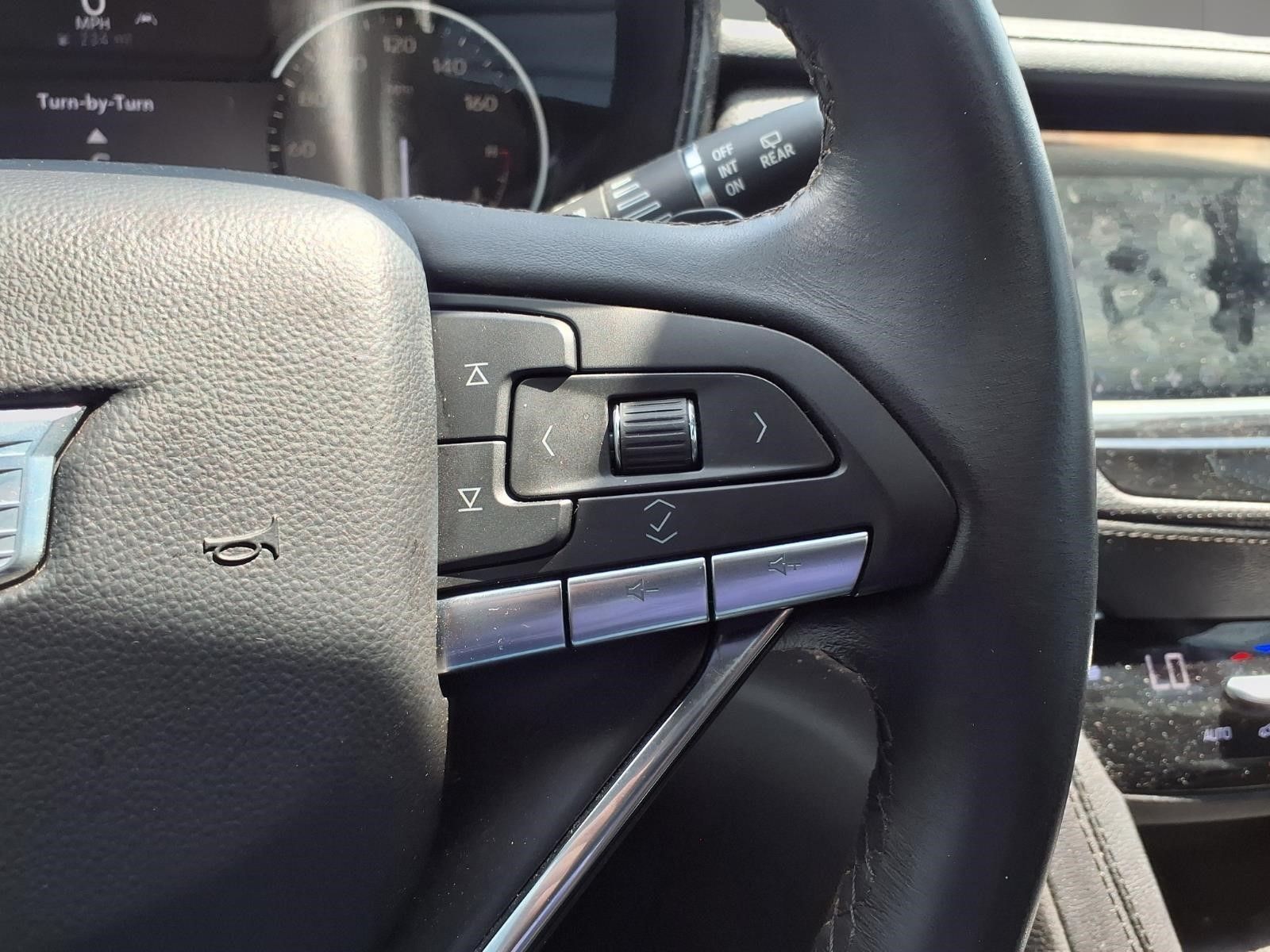 2023 Cadillac XT6 Luxury Silver at Tom Peacock Cadillac