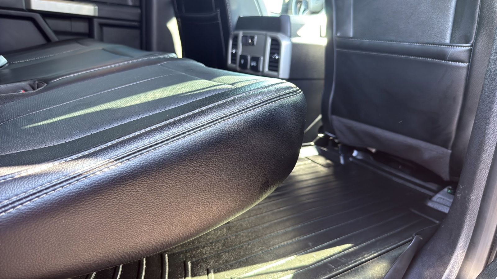 Used Car 2018 Ford F-150  Lariat For Sale Under $25,000 In Austin, Texas