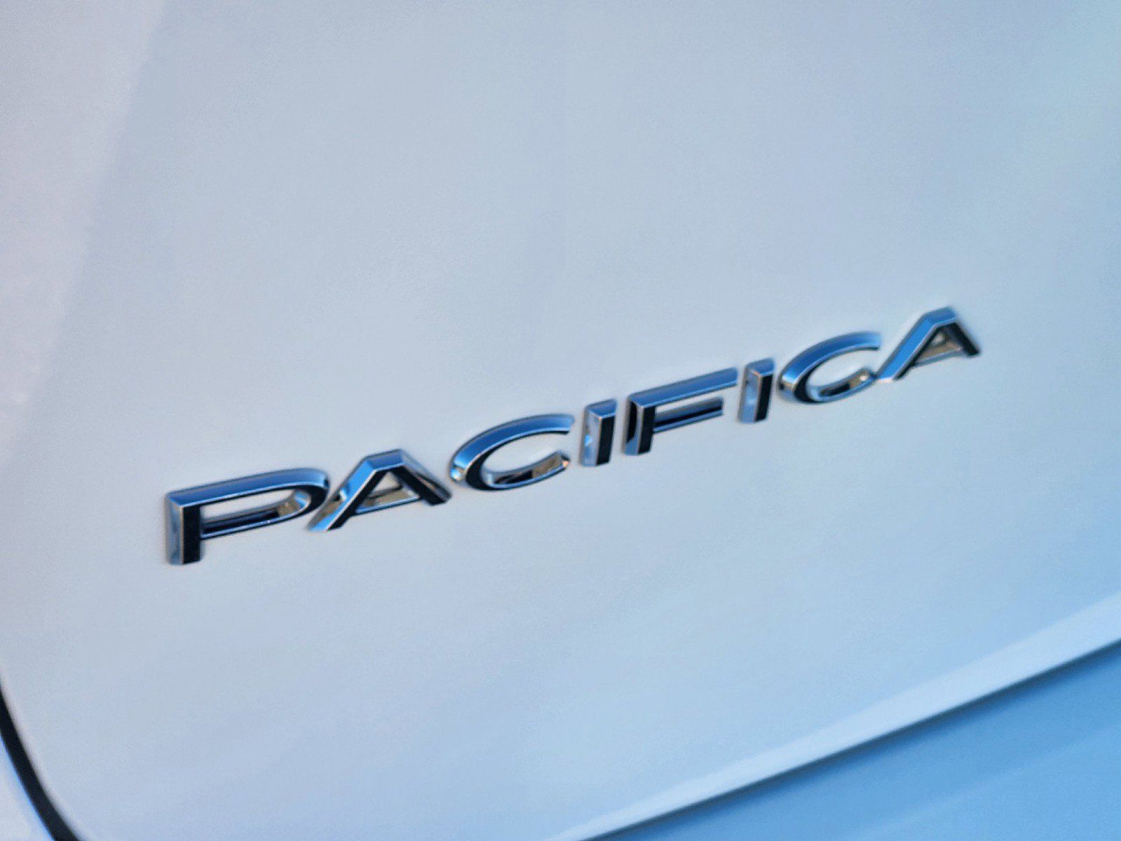 2025 Chrysler Pacifica  10