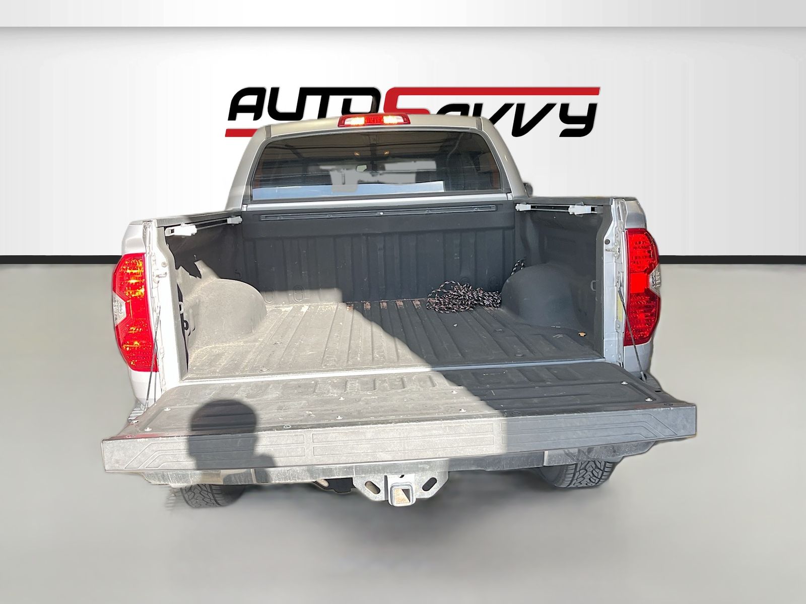 Used 2014 Silver Toyota SR5 image 24