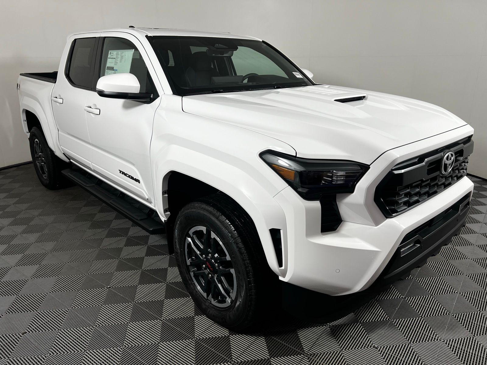 2025 Toyota Tacoma TRD Sport 10