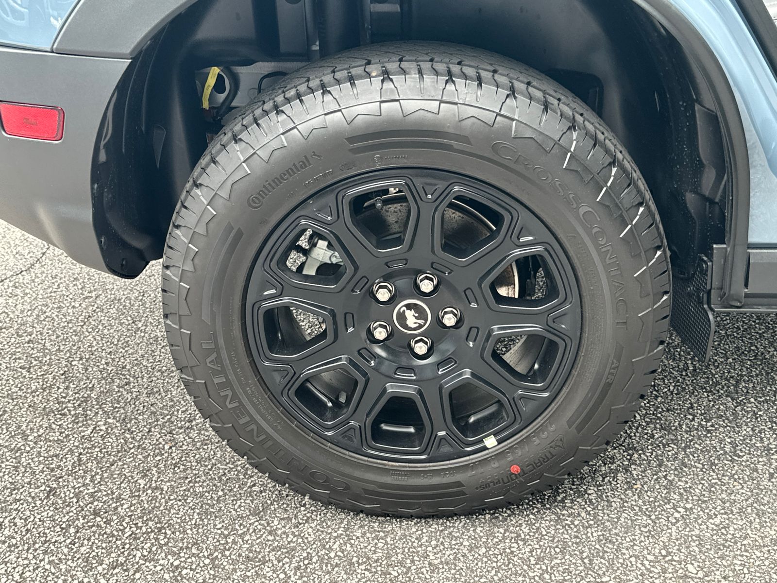 New 2026 Azure Gray Metallic Tri-Coat Ford Badlands® image 18