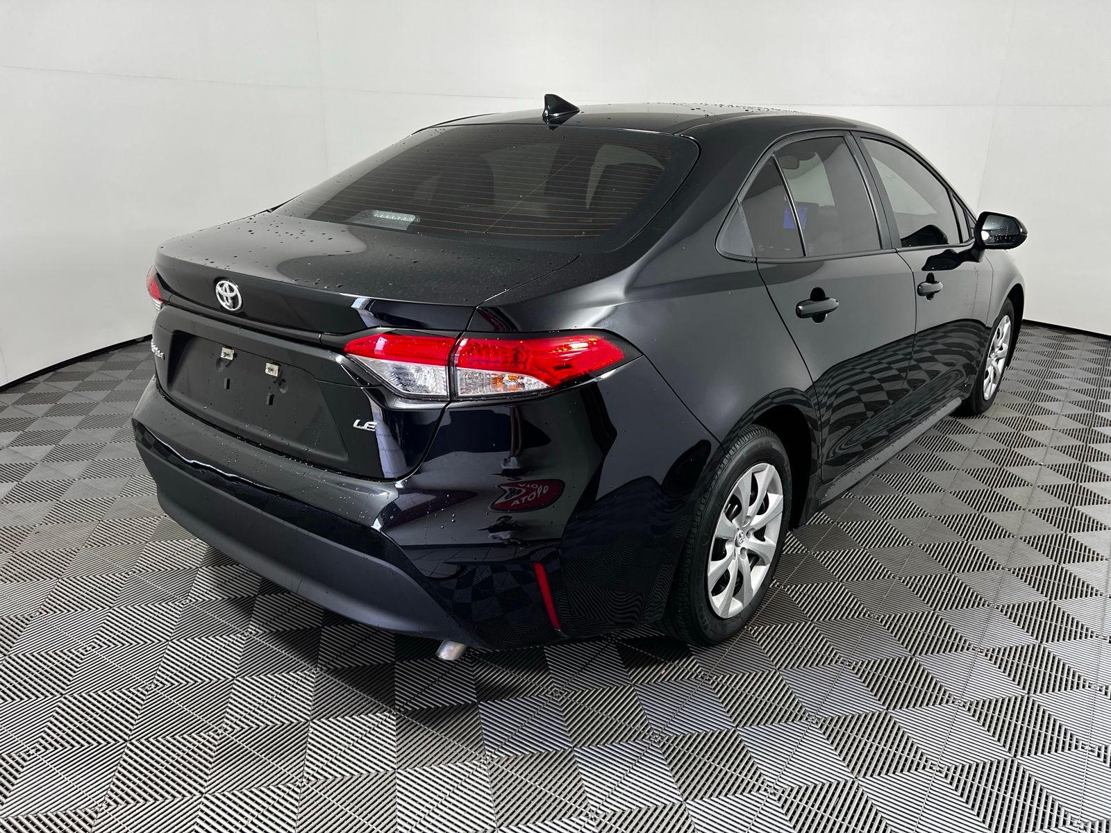 Thumbnail: 2025 Toyota Corolla - 5