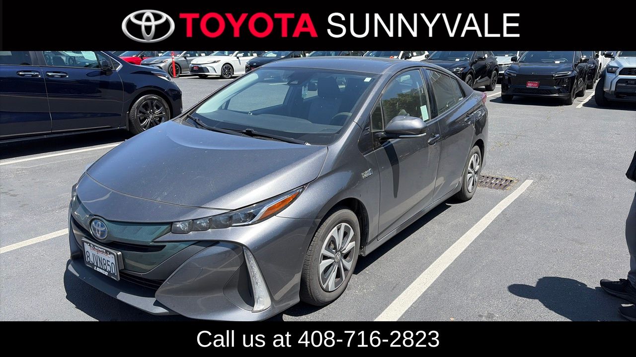 2019 Toyota Prius Prime Premium's photo