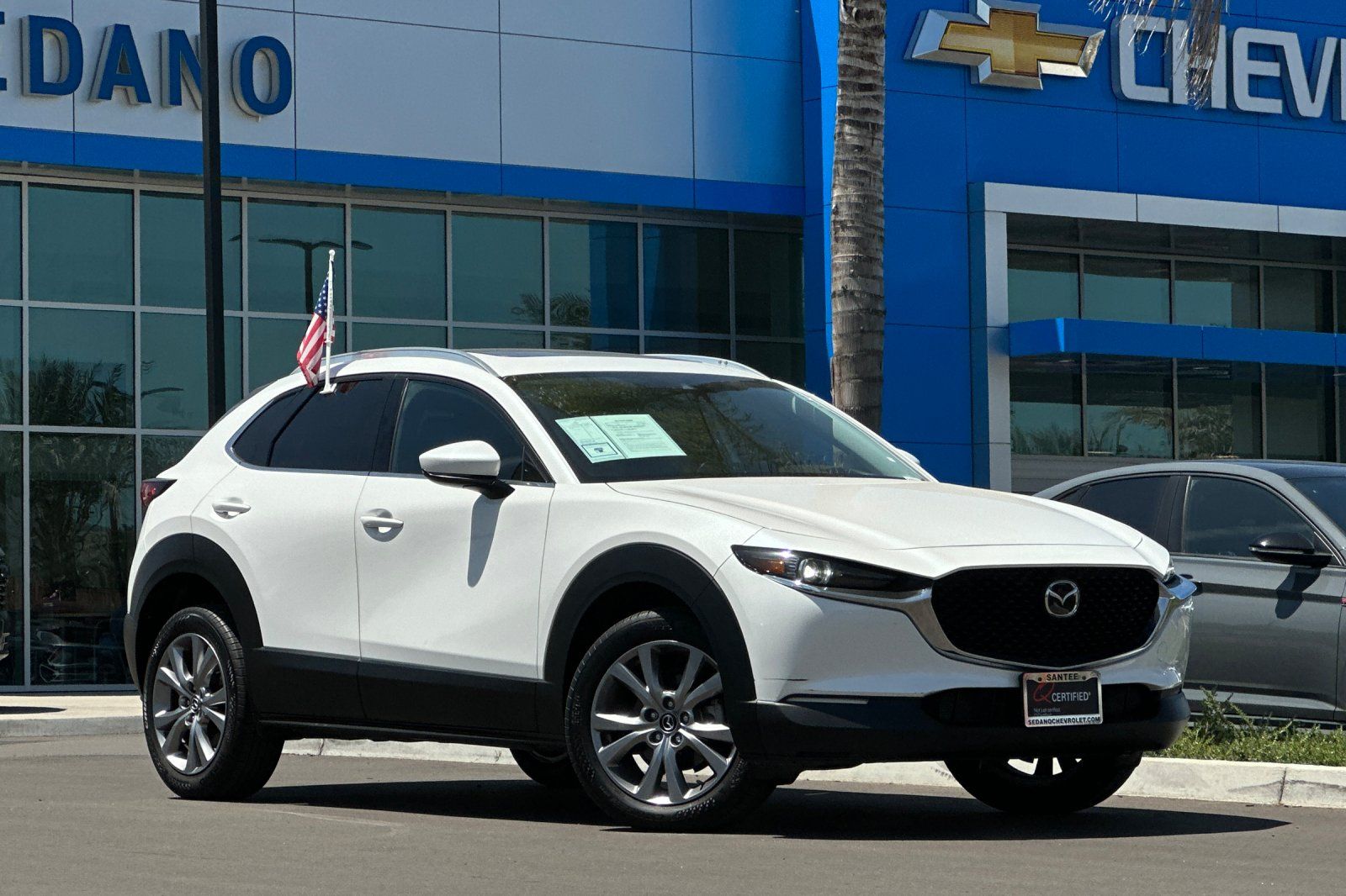 View vehicle photo 2