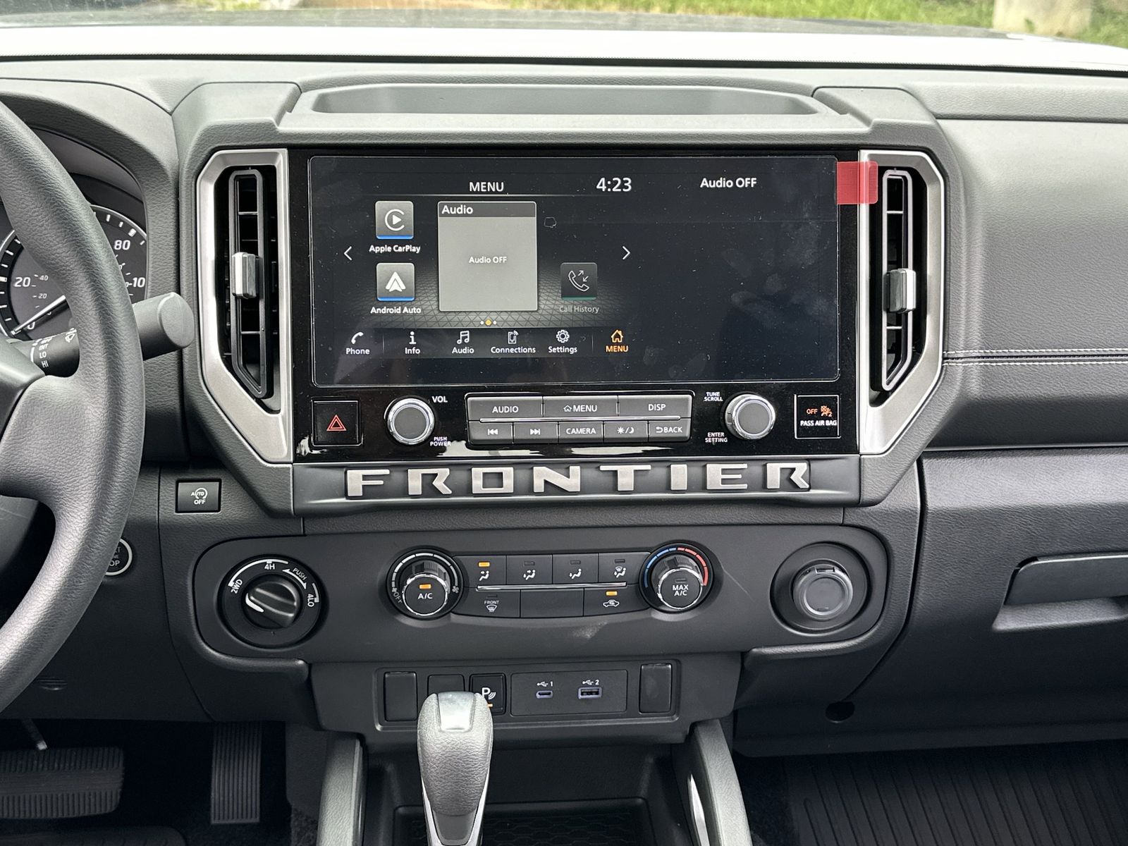2025 Nissan Frontier SV photo 3