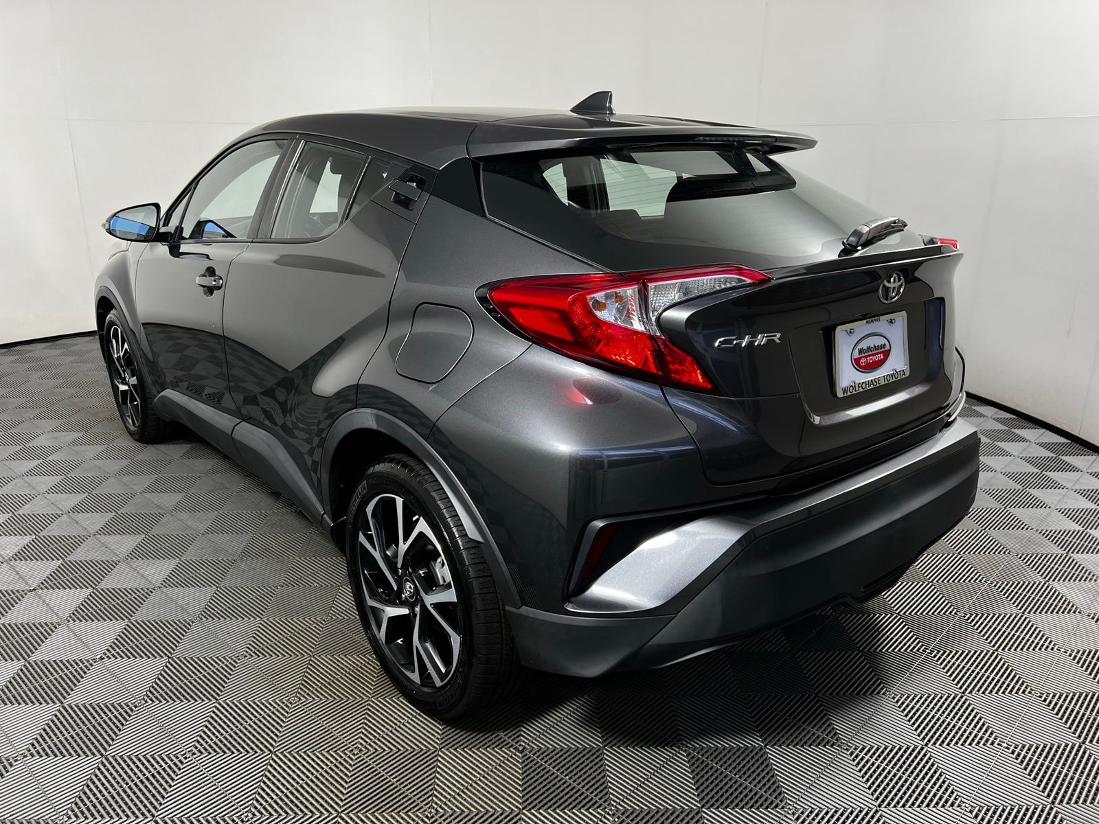 2018 Toyota C-HR XLE 7