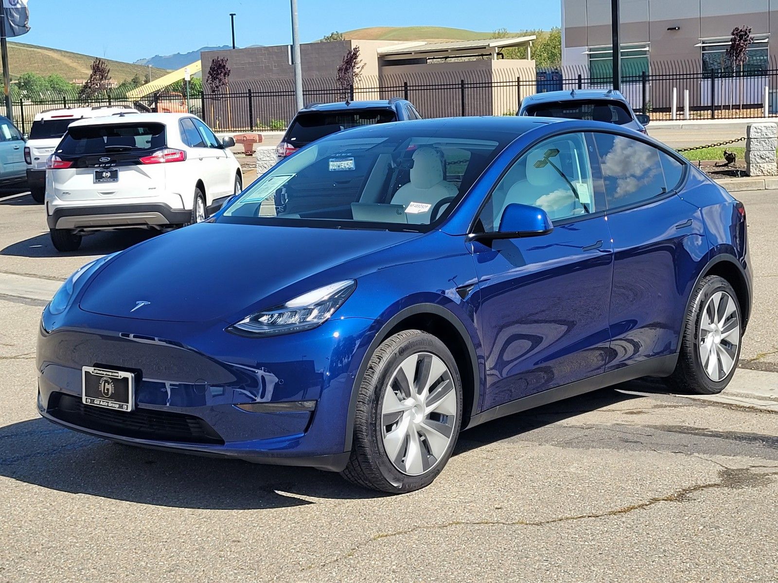 Used 2022  Tesla Long Range image 8
