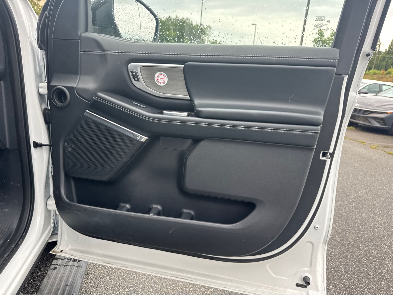 Used 2025 White Ford Platinum image 14
