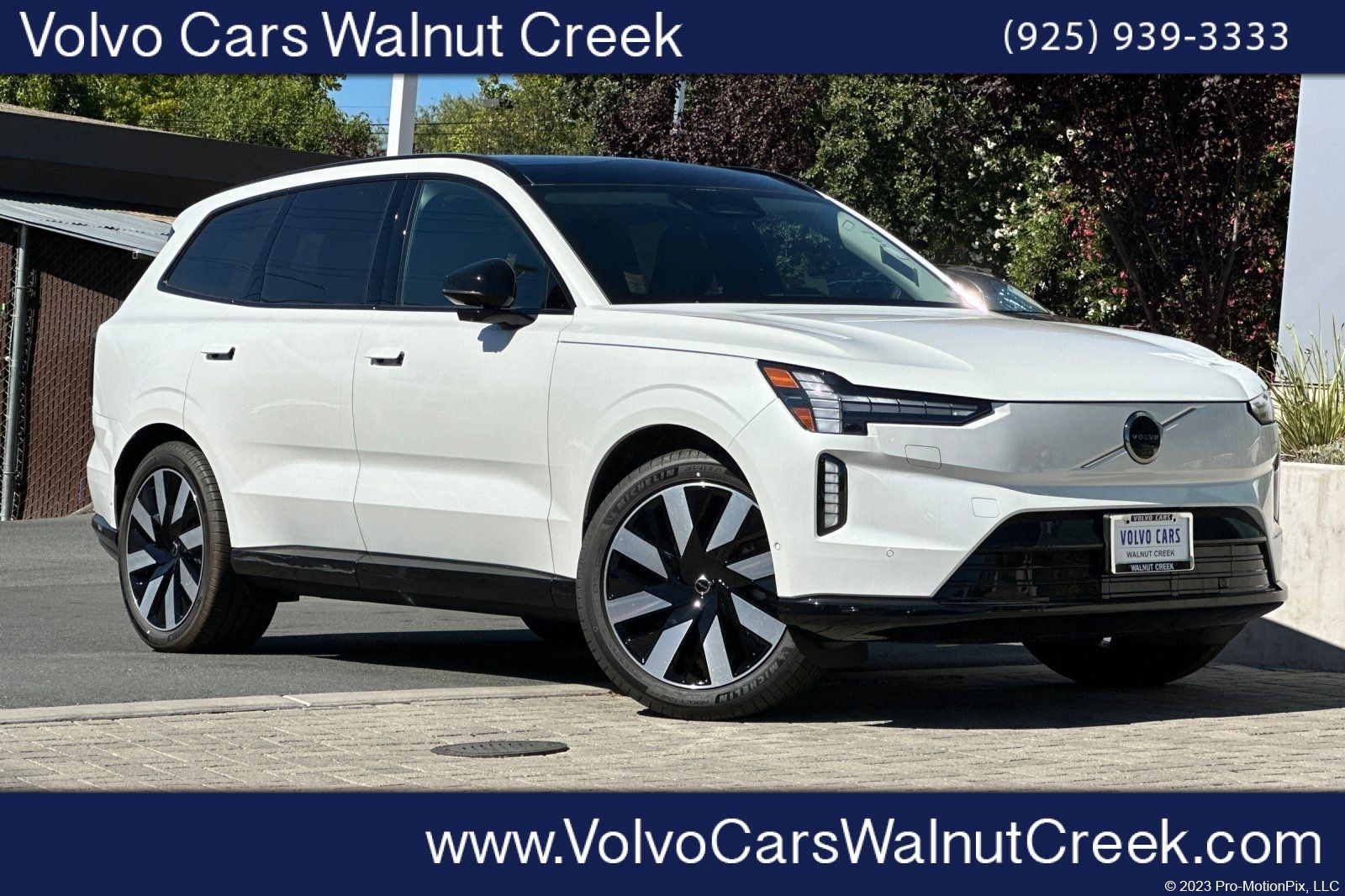 Crystalwhite 2026 Volvo EX90 SUV / Crossover All-Wheel Drive 1-Speed Automatic
