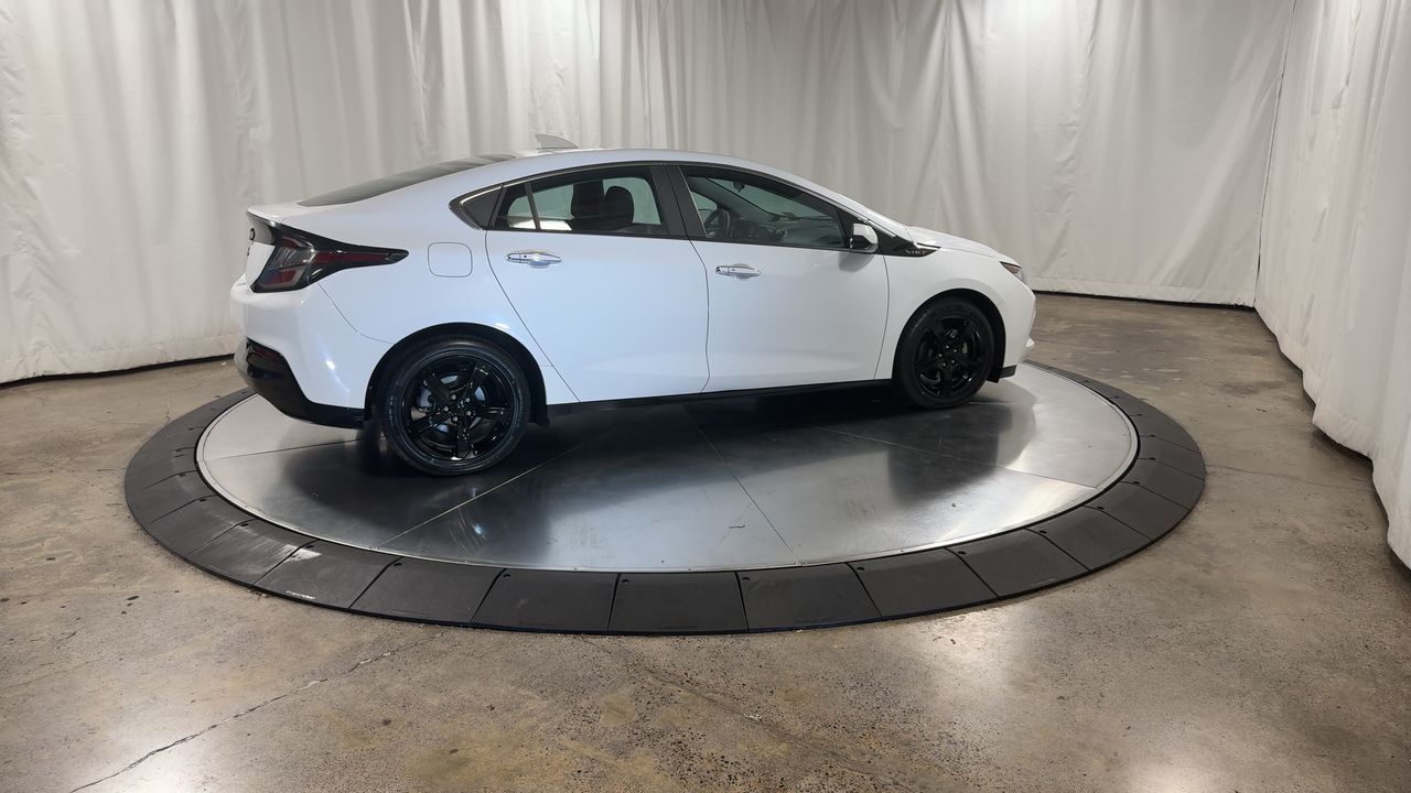 1G1RC6S57JU155075
