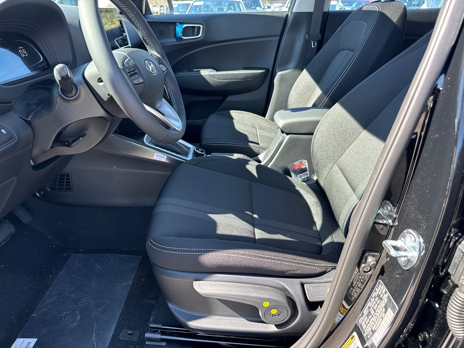 New 2026 Black HYUNDAI SEL image 10