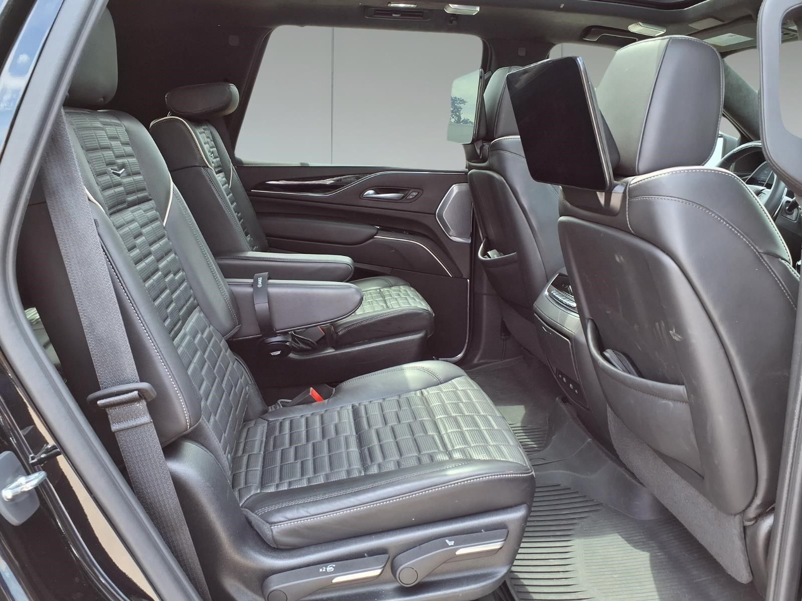 2023 Cadillac Escalade V-Series Black at Central Houston Nissan