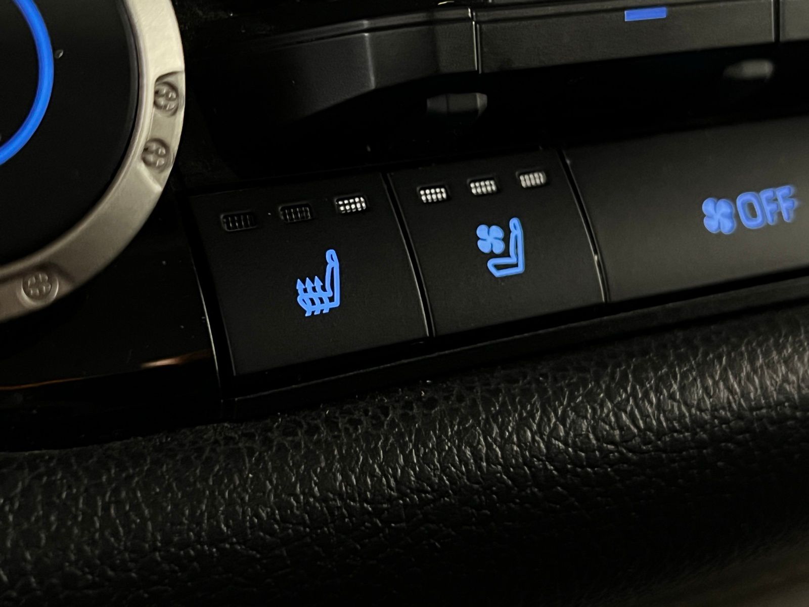 Thumbnail: 2024 Toyota Tundra - 21