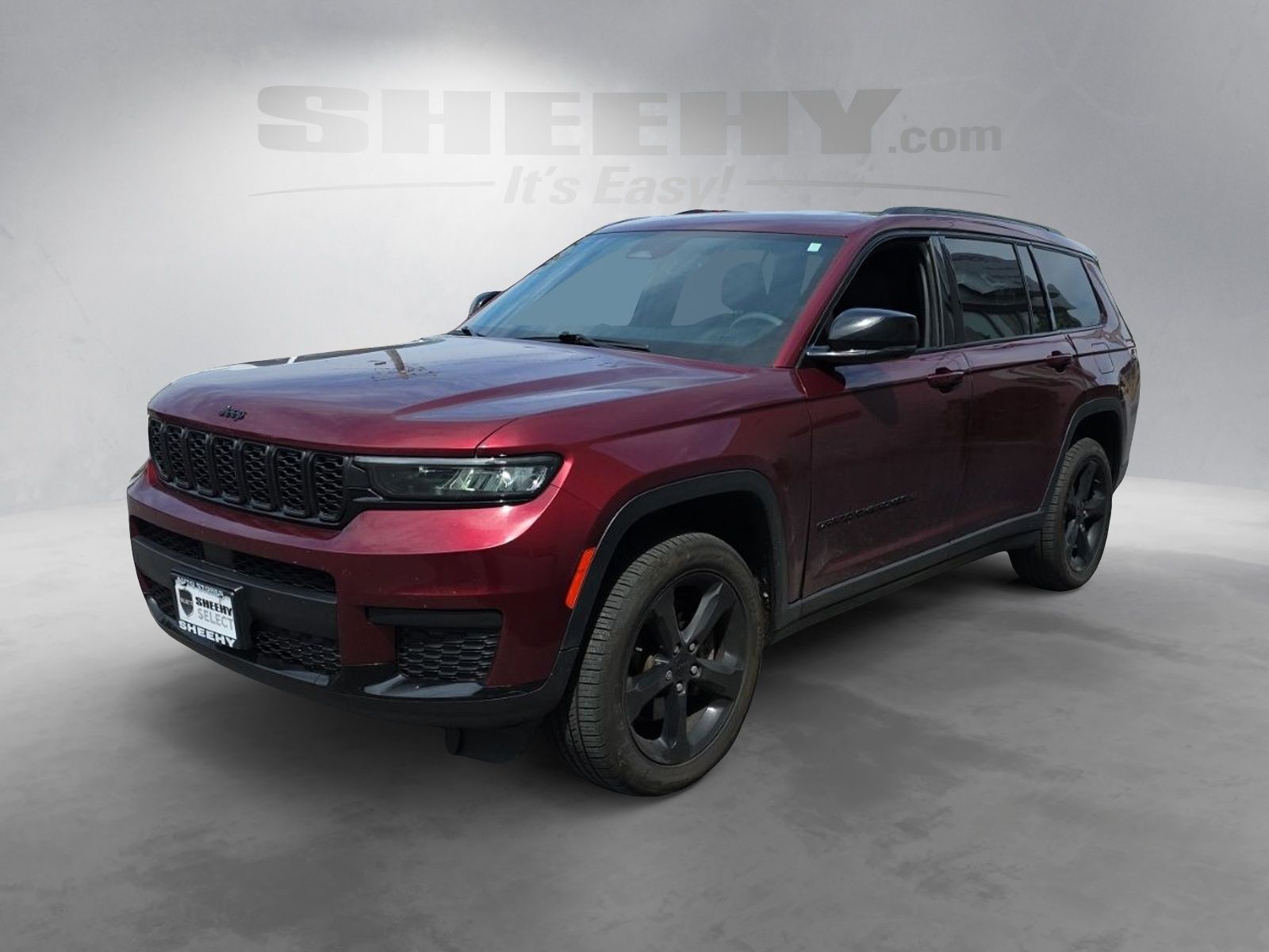 Used 2023 Red Jeep Altitude image 13